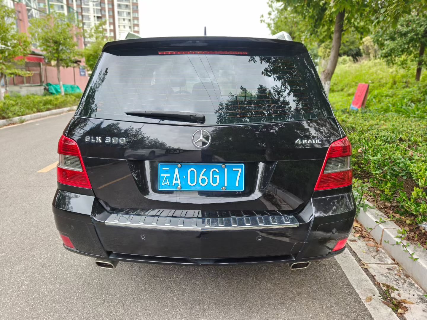 Mercedes-Benz GLK Class (Imported) 2011 #5 Mercedes-Benz GLK Class (Imported) 2011 car image #5