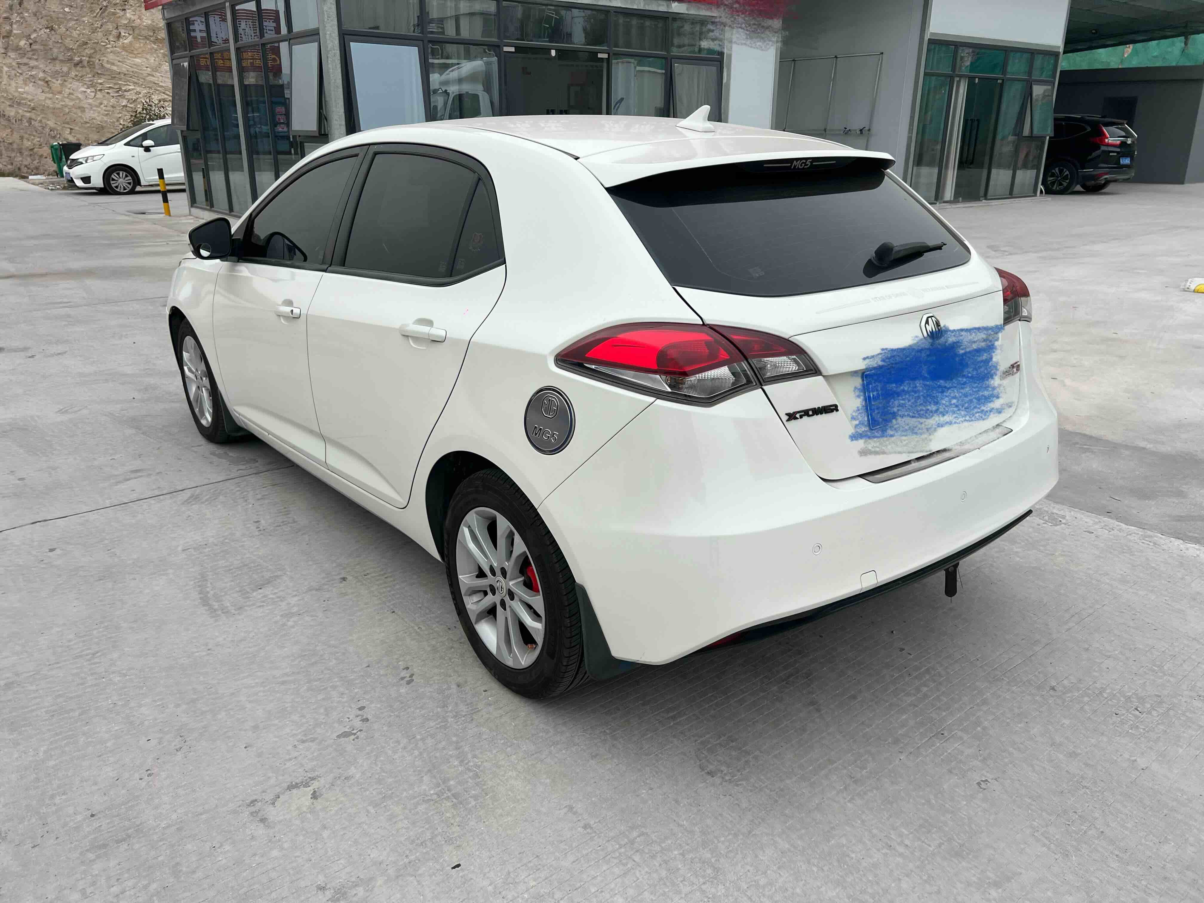 MG 5 2014 car image #5