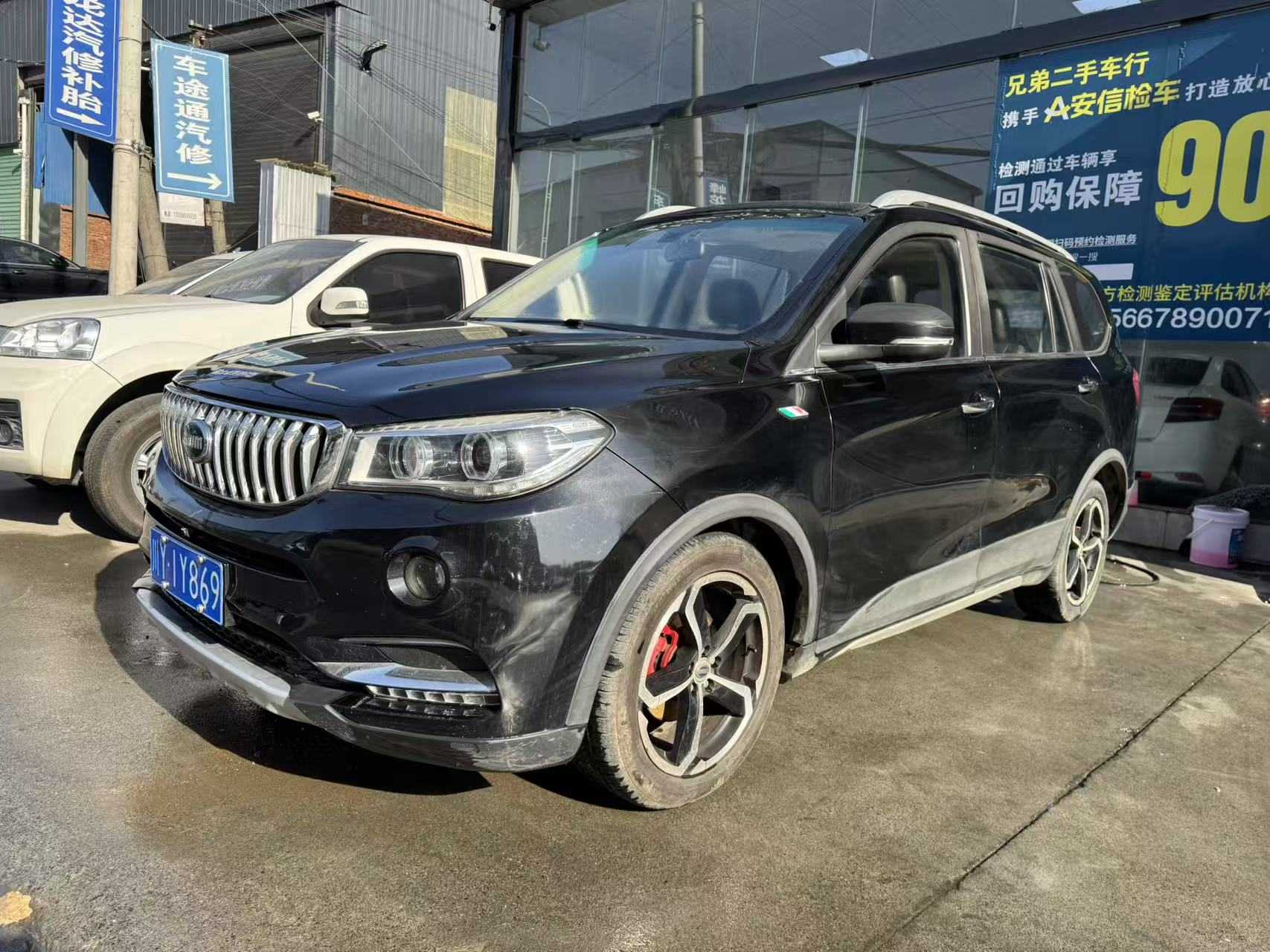 SWM X7 2016 #5 SWM X7 2016 car image #5