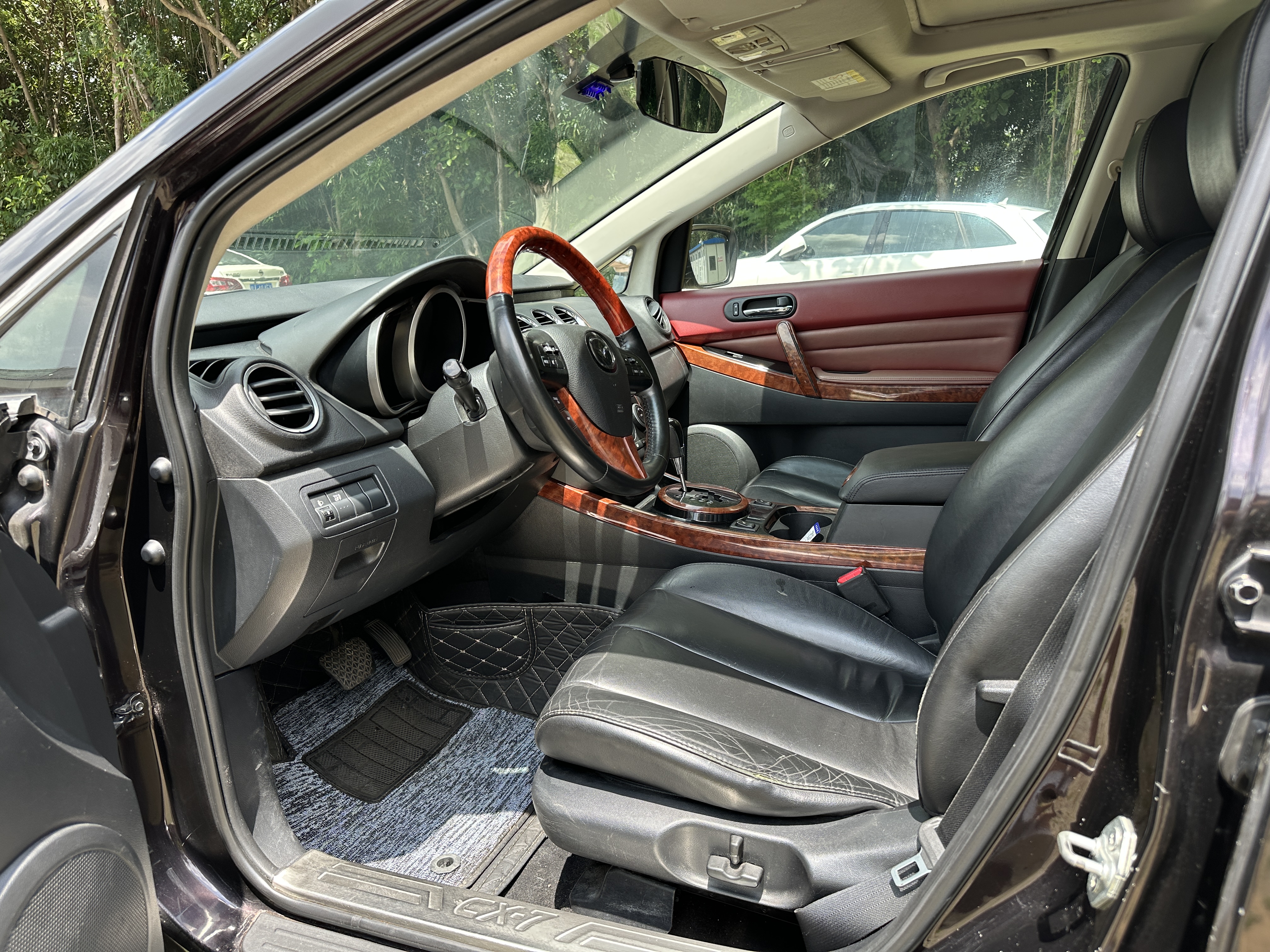 Mazda CX-7 (Imported) 2013 car image #5