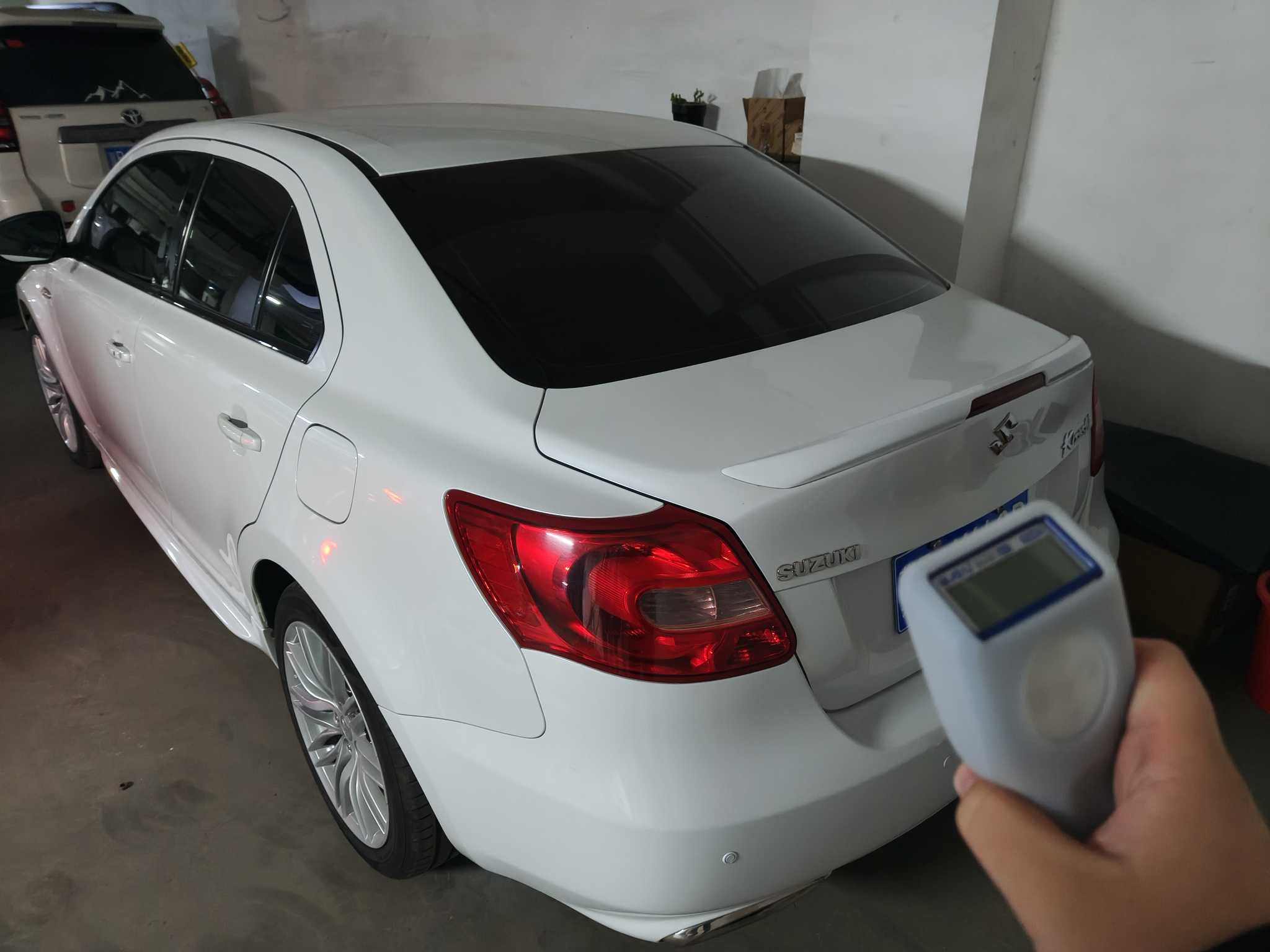 Suzuki Kizashi 2014 изображение автомобиля #5