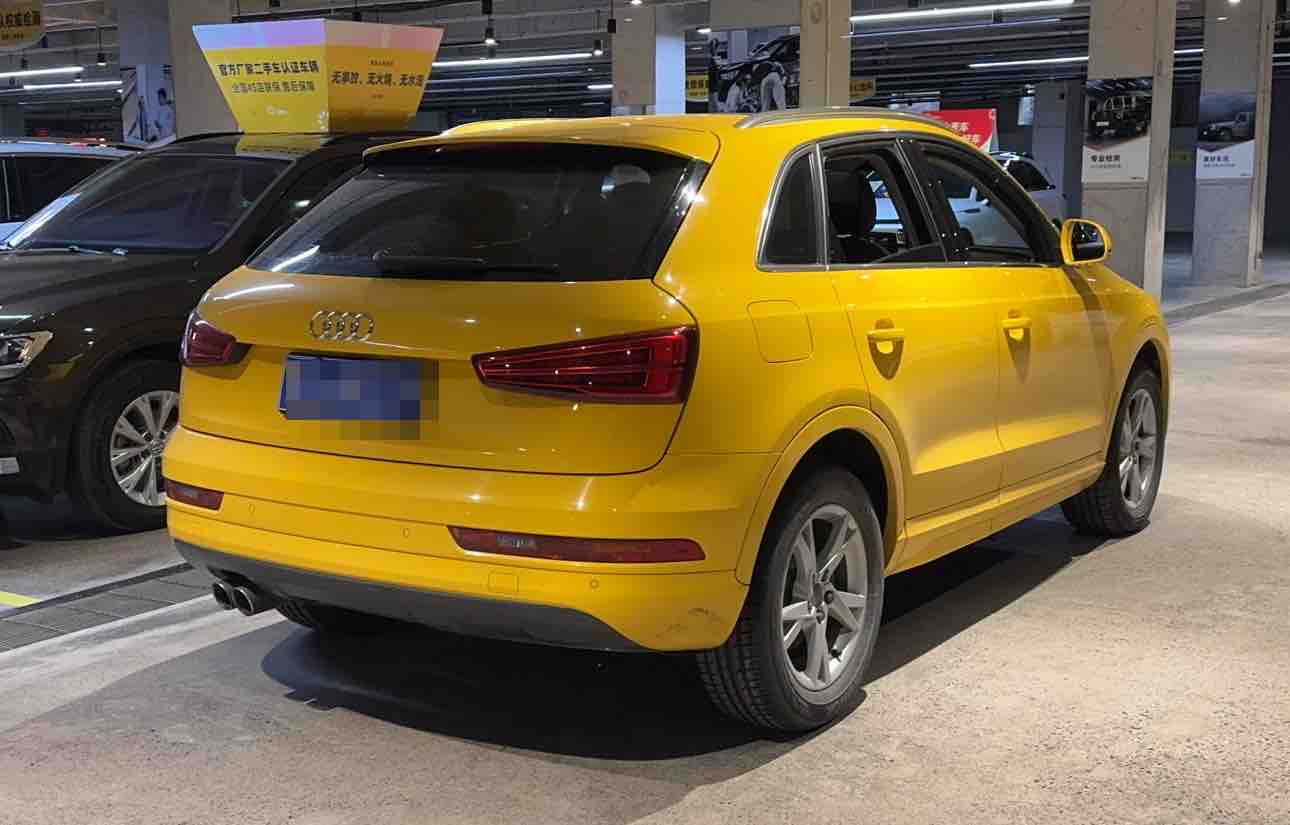 Audi Q3 2016 car image #5