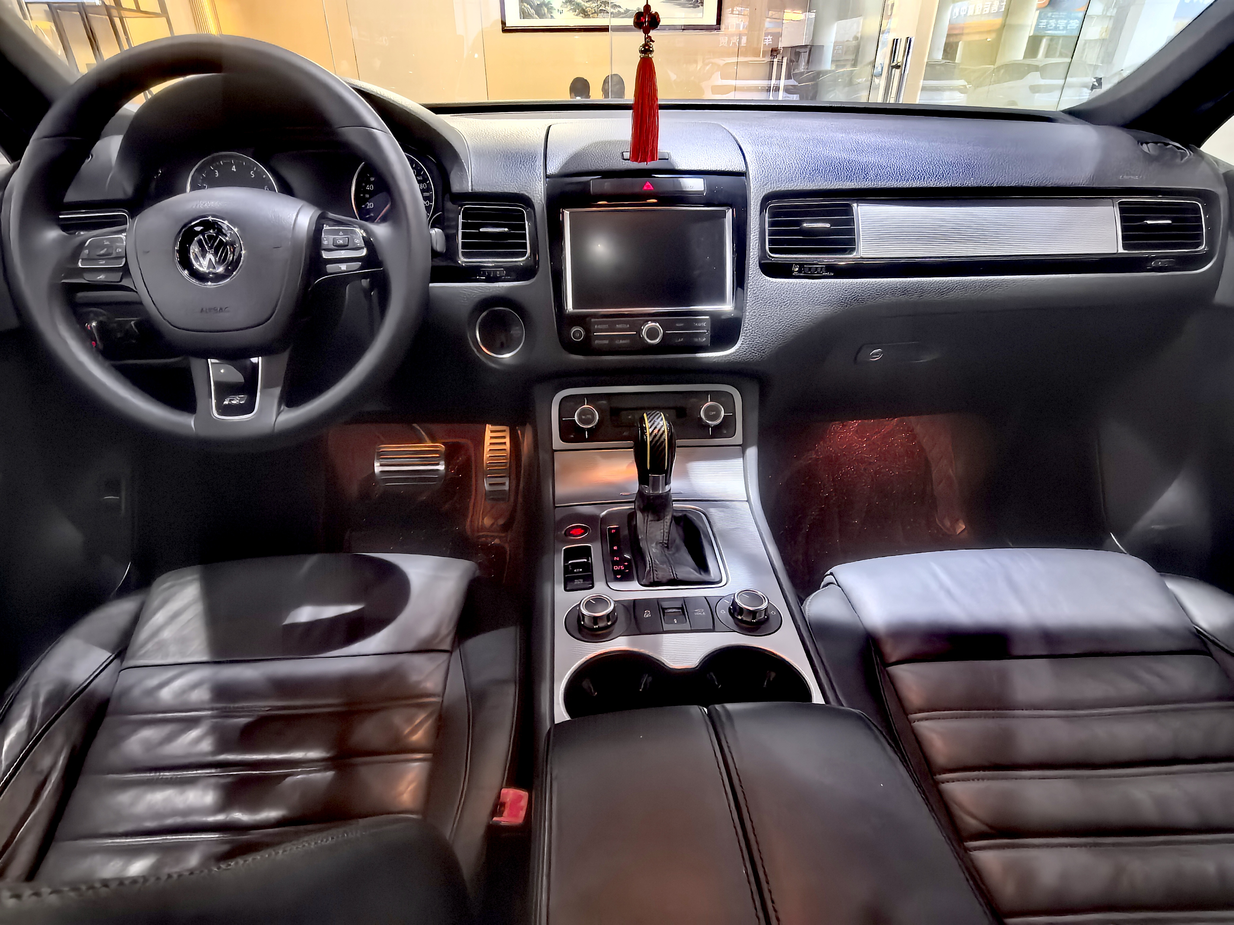 Volkswagen Touareg 2014 car image #5