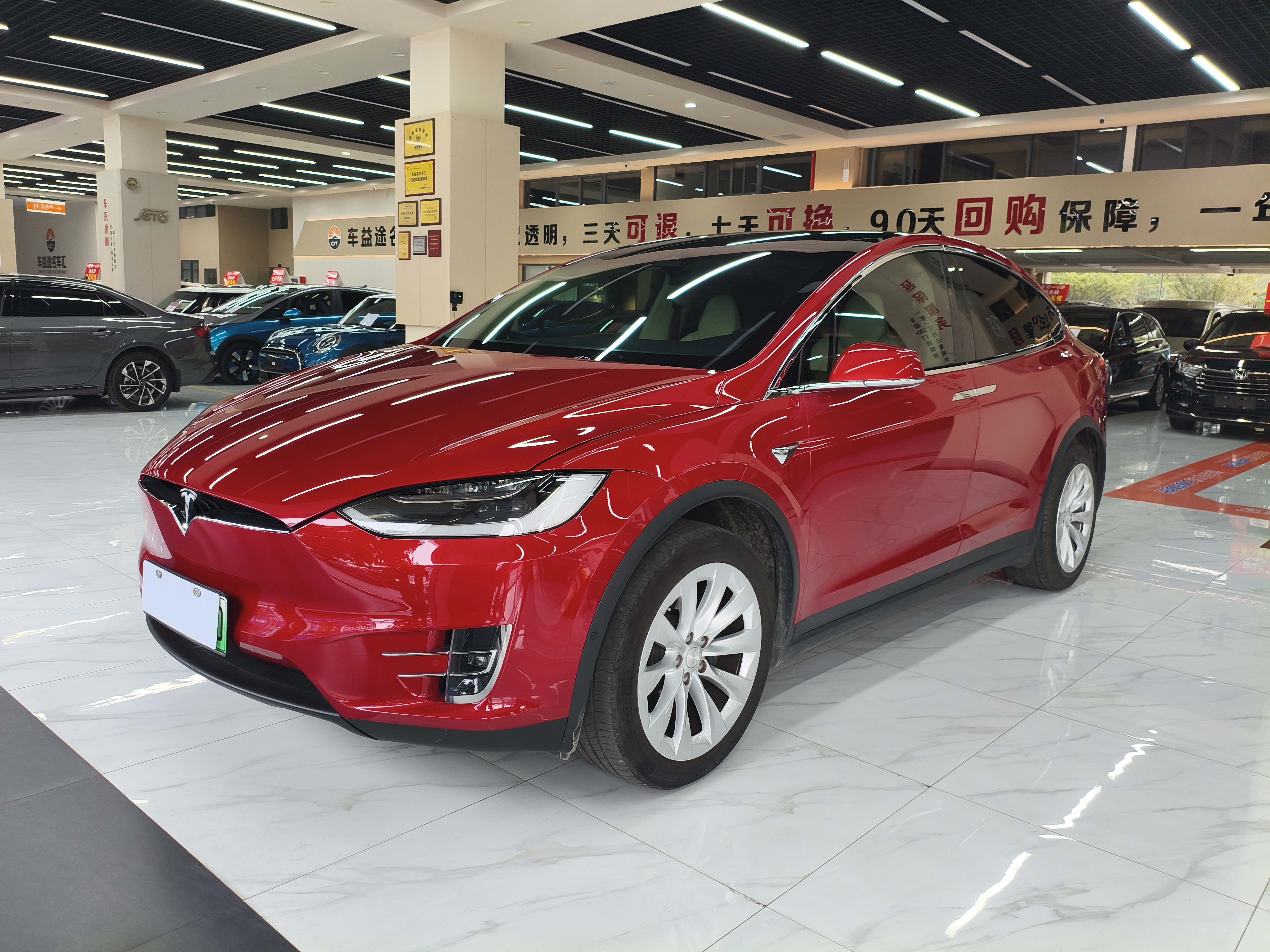 Tesla Model X 2018 car image #5