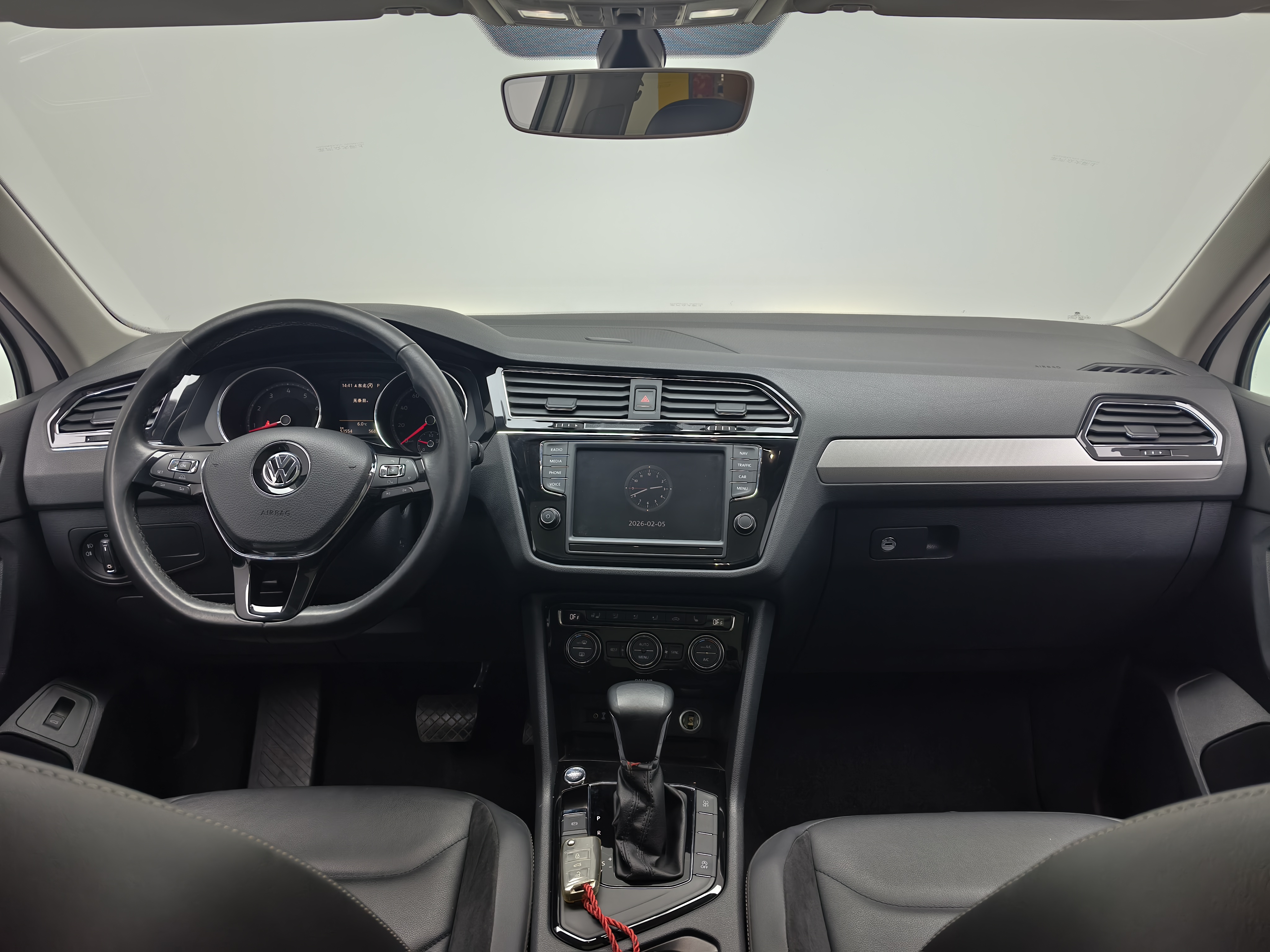 Volkswagen Tiguan L 2018 car image #5