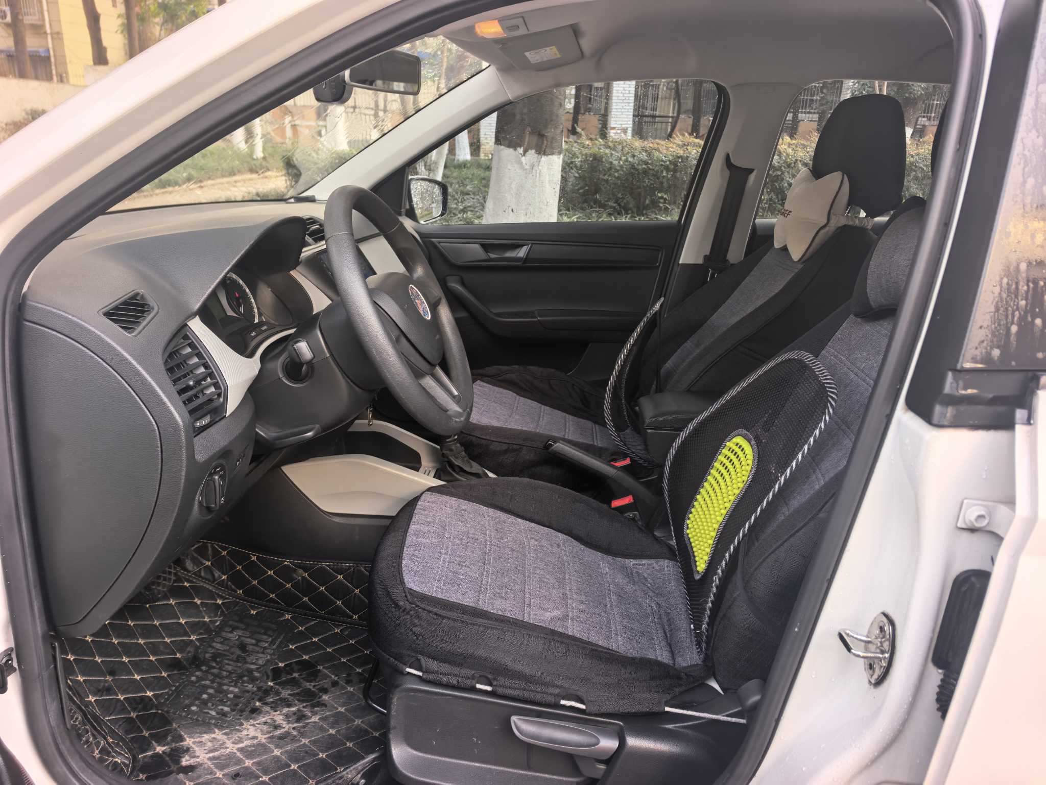 Skoda Fabia 2017 car image #5