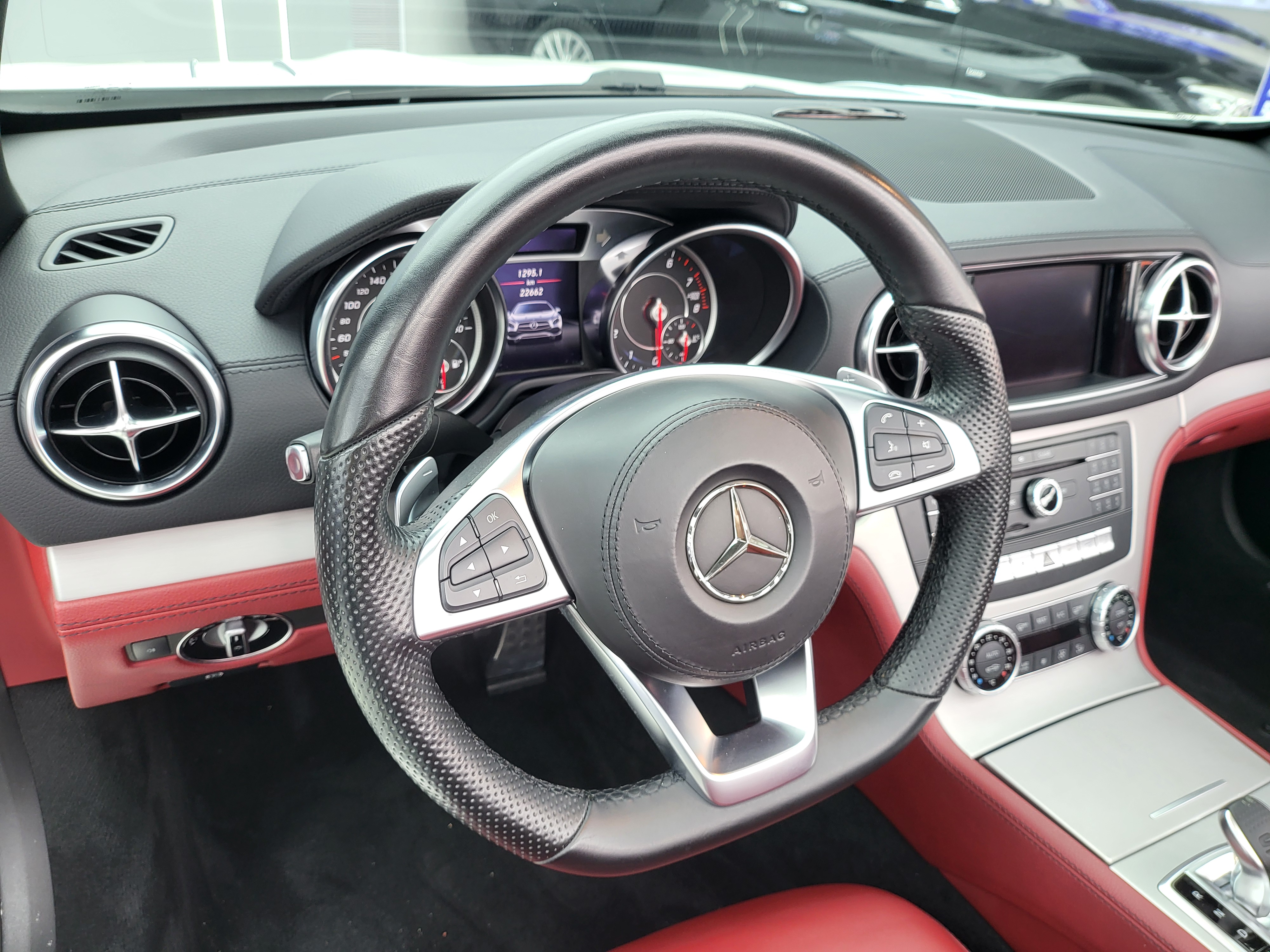 Mercedes-Benz SL Class 2017 car image #5