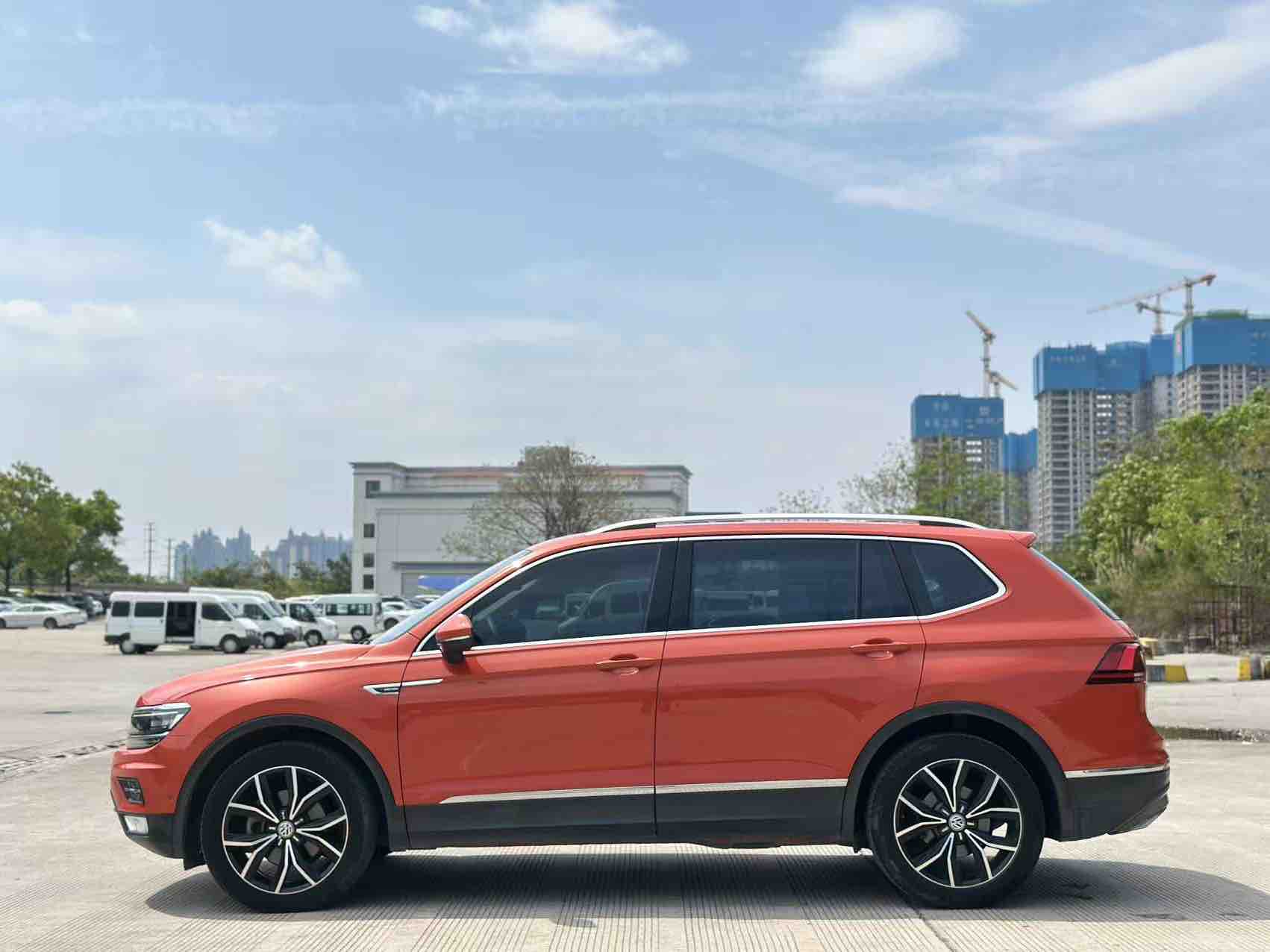 Volkswagen Tiguan L 2017 car image #5