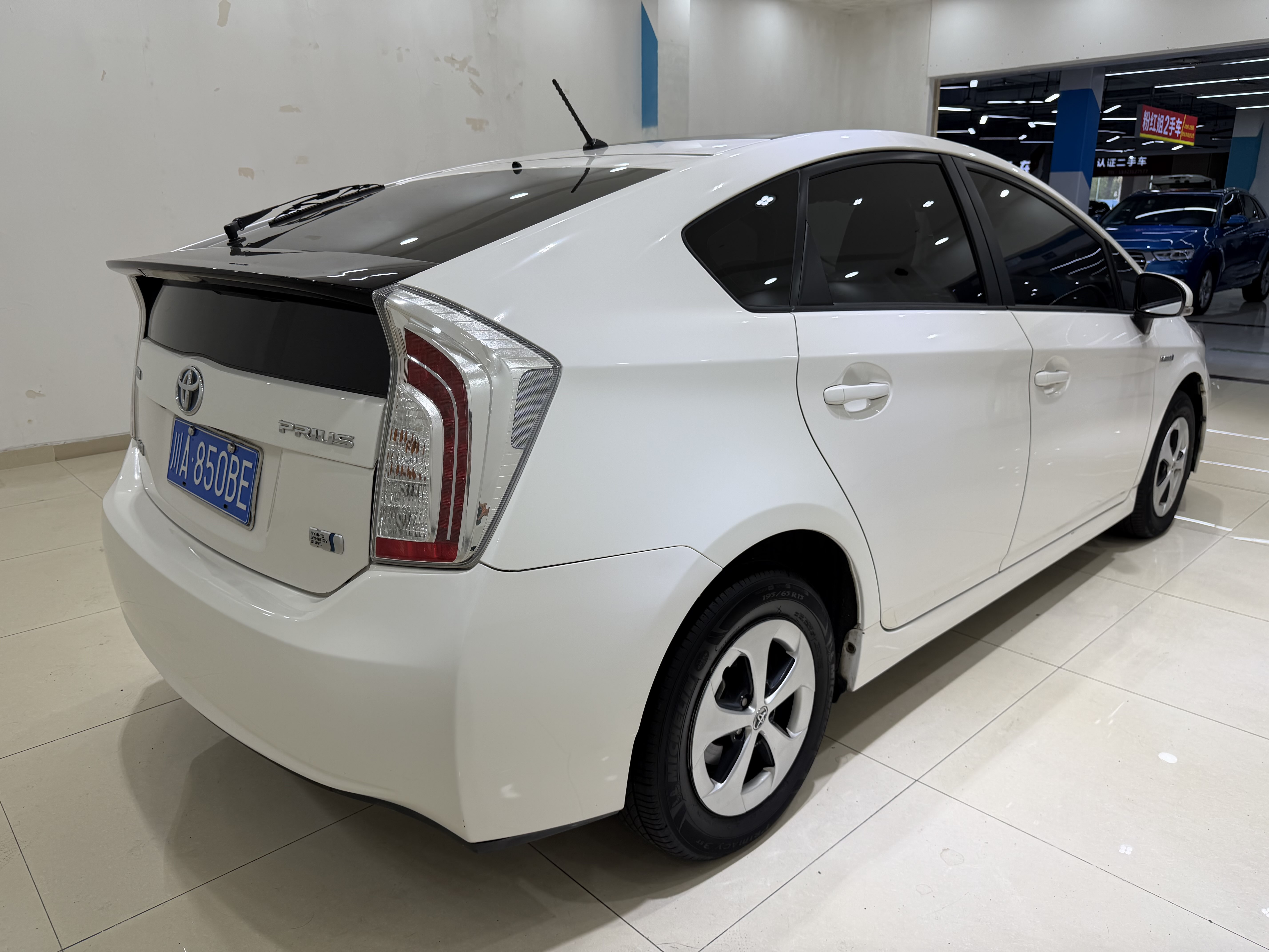 Toyota Prius 2014 car image #5