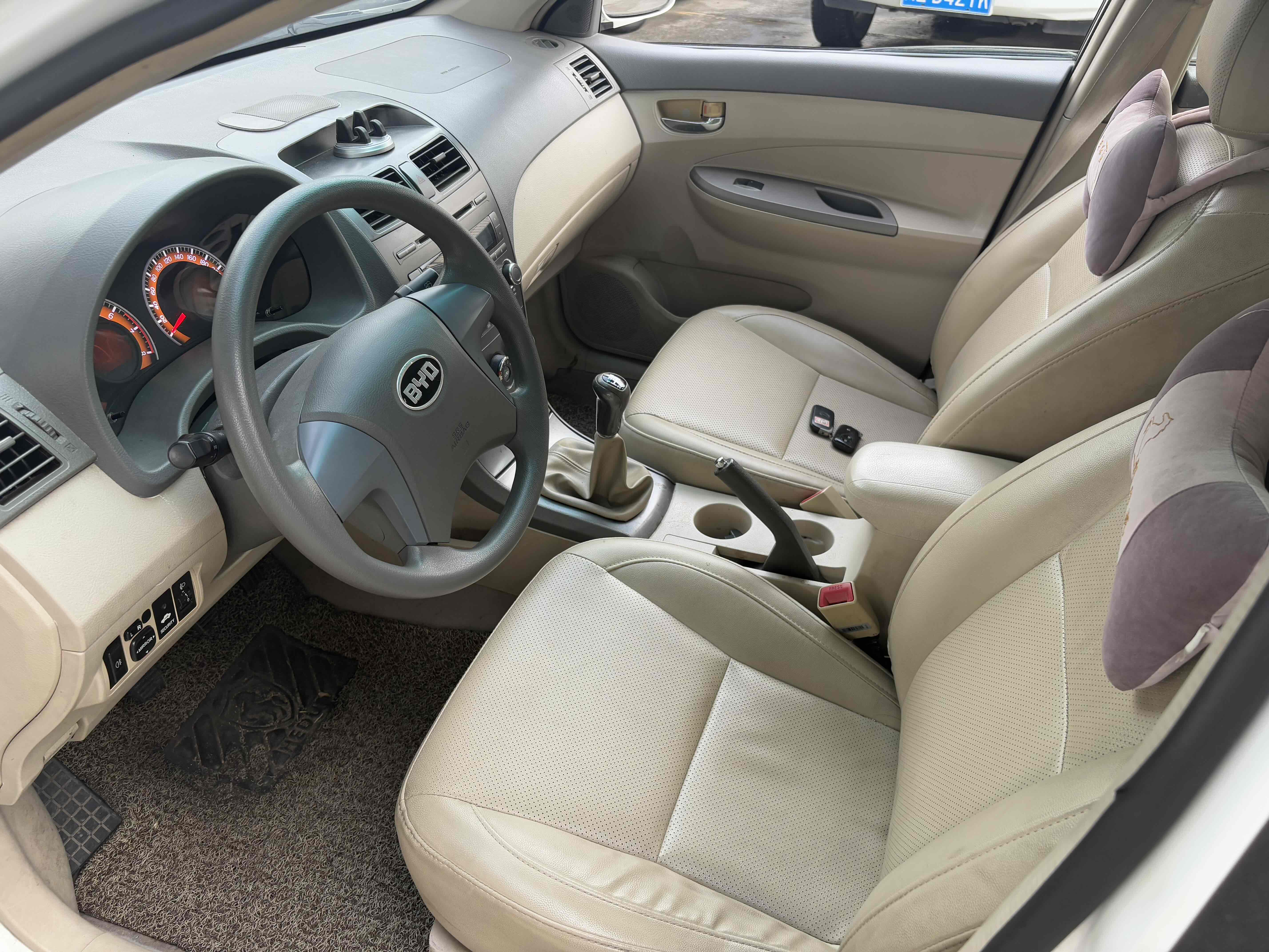 BYD G3 2013 imagen de coche #5