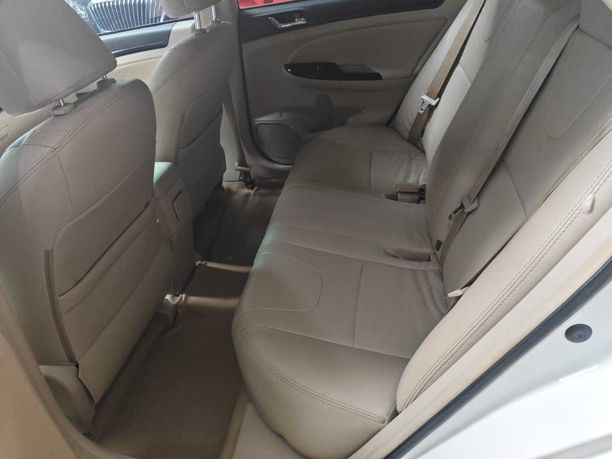 BYD G3 2013 #5 BYD G3 2013 car image #5