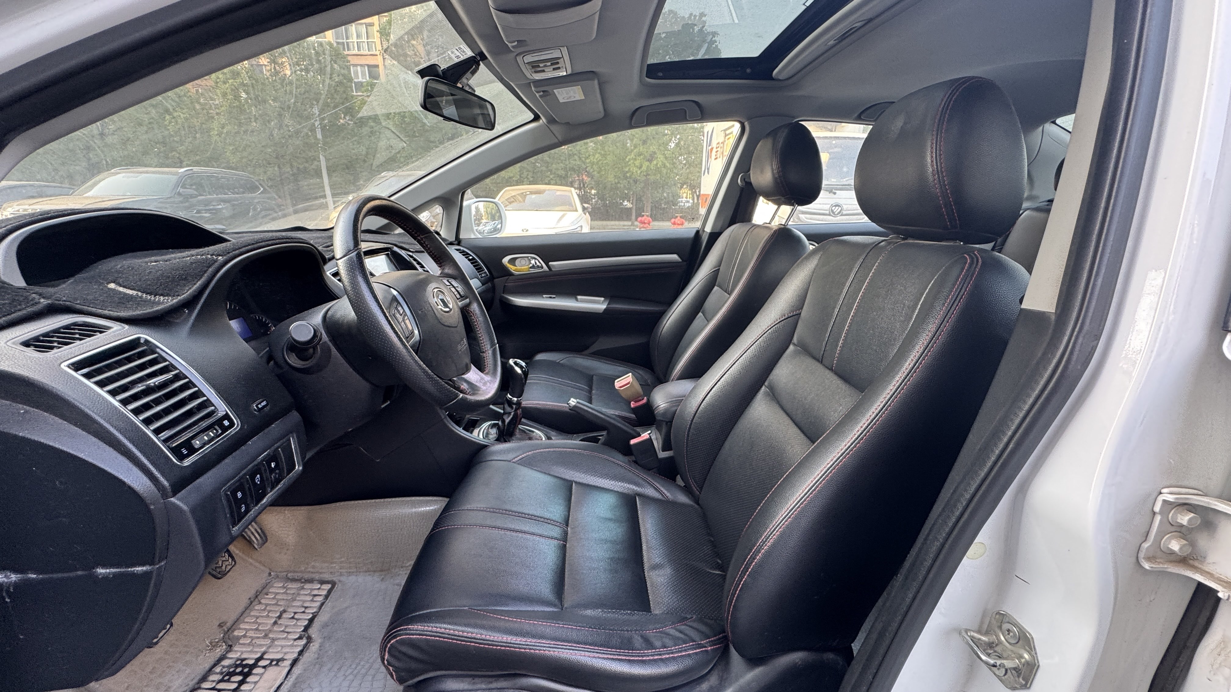 Great Wall C50 2014 car image #5