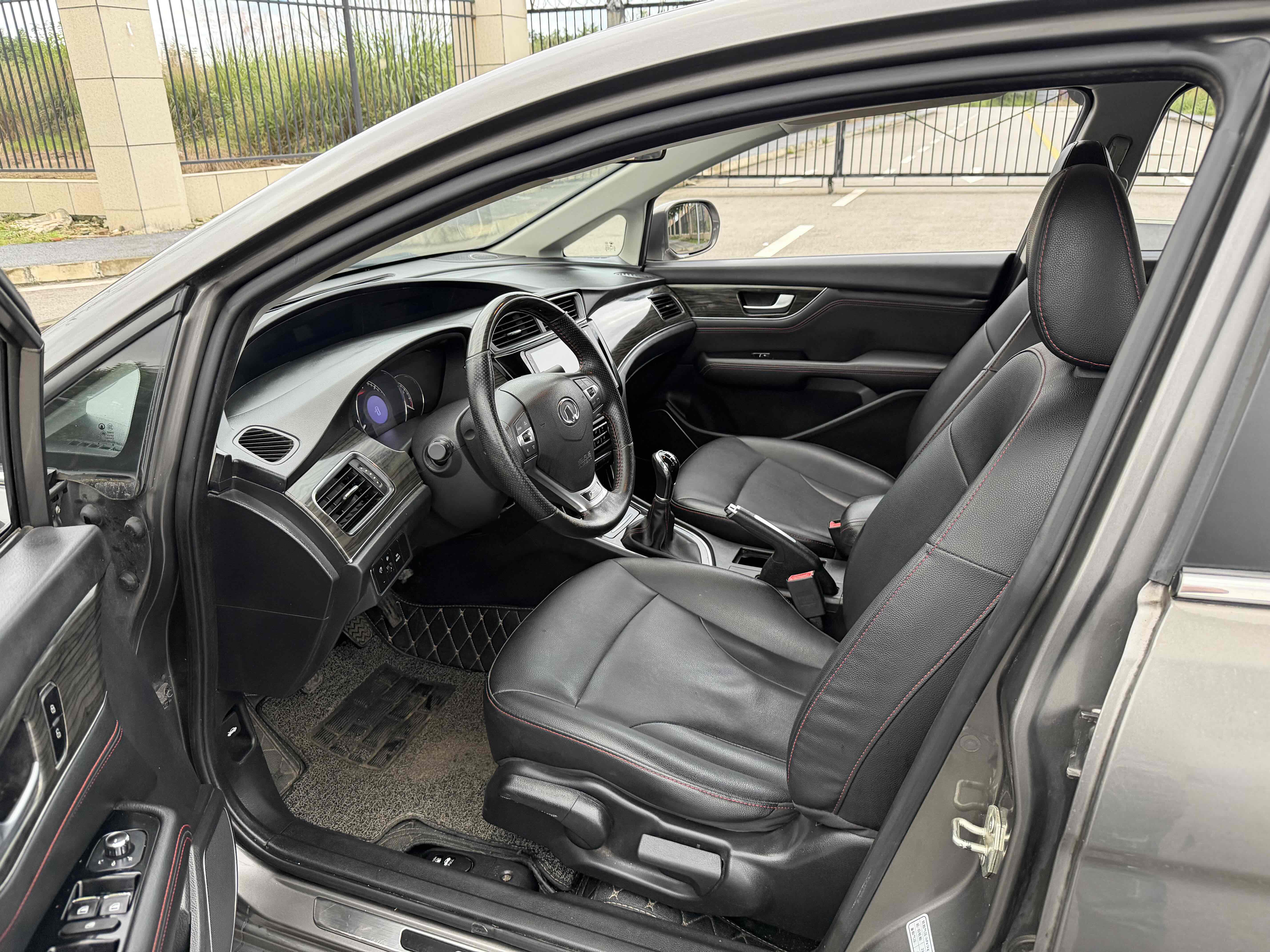 Great Wall C50 2014 #5 Great Wall C50 2014 car image #5