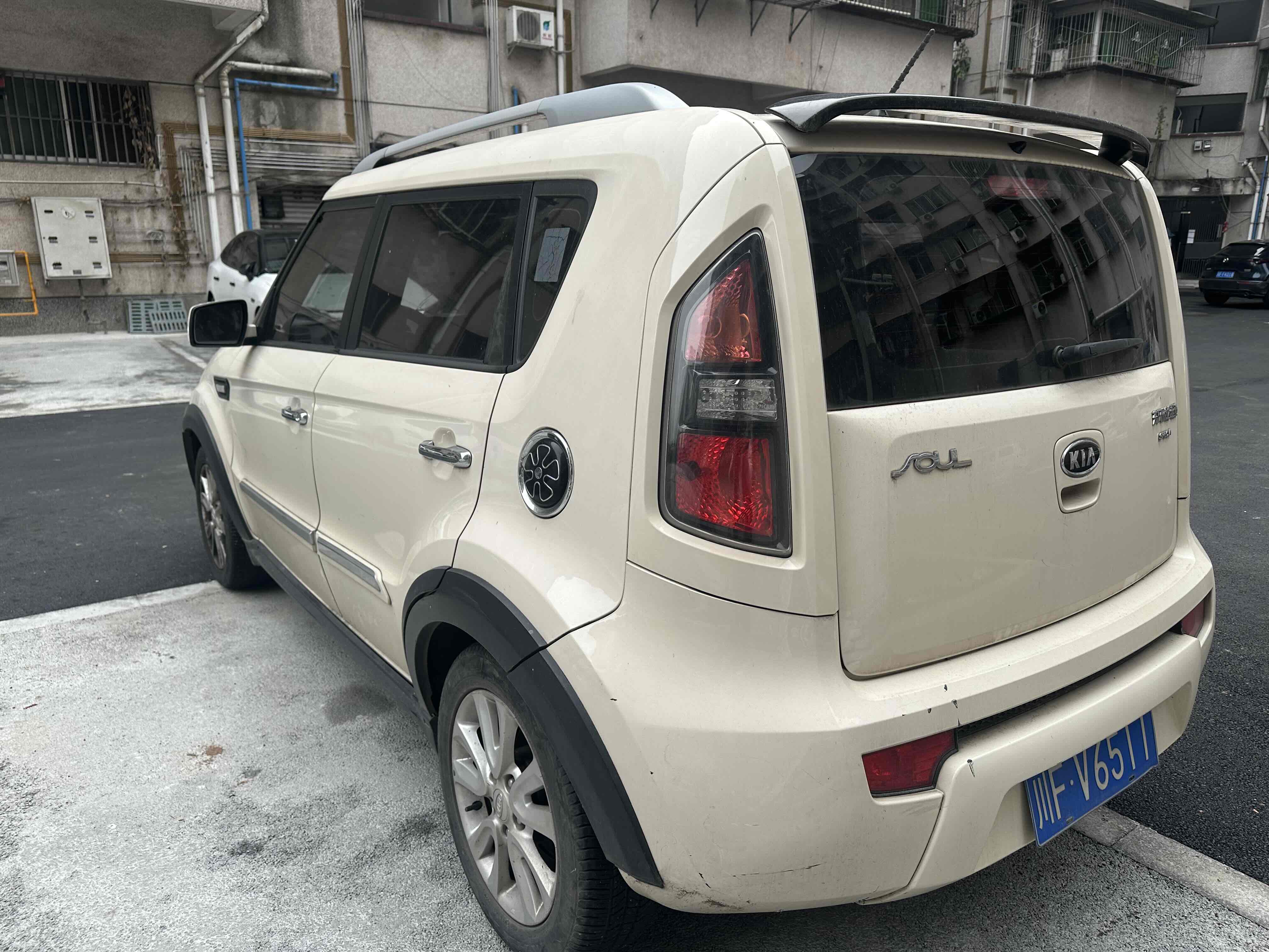 起亚 秀尔 2013 汽车图片 #5