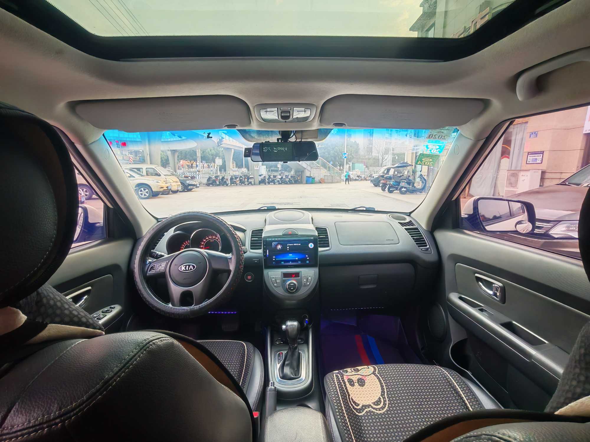 起亚 秀尔 2014 汽车图片 #5