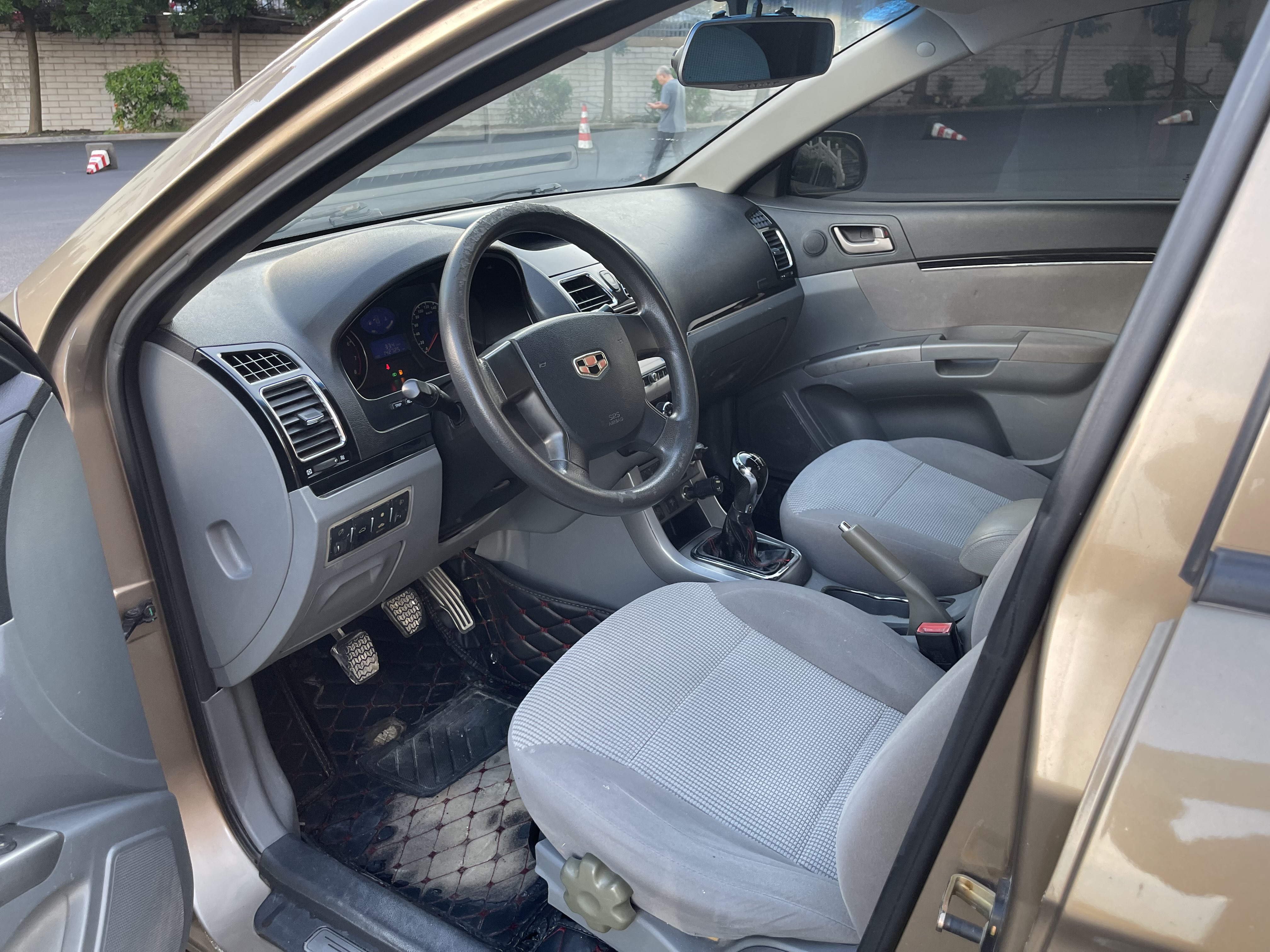 GEELY Emgrand Classic 2014 car image #5