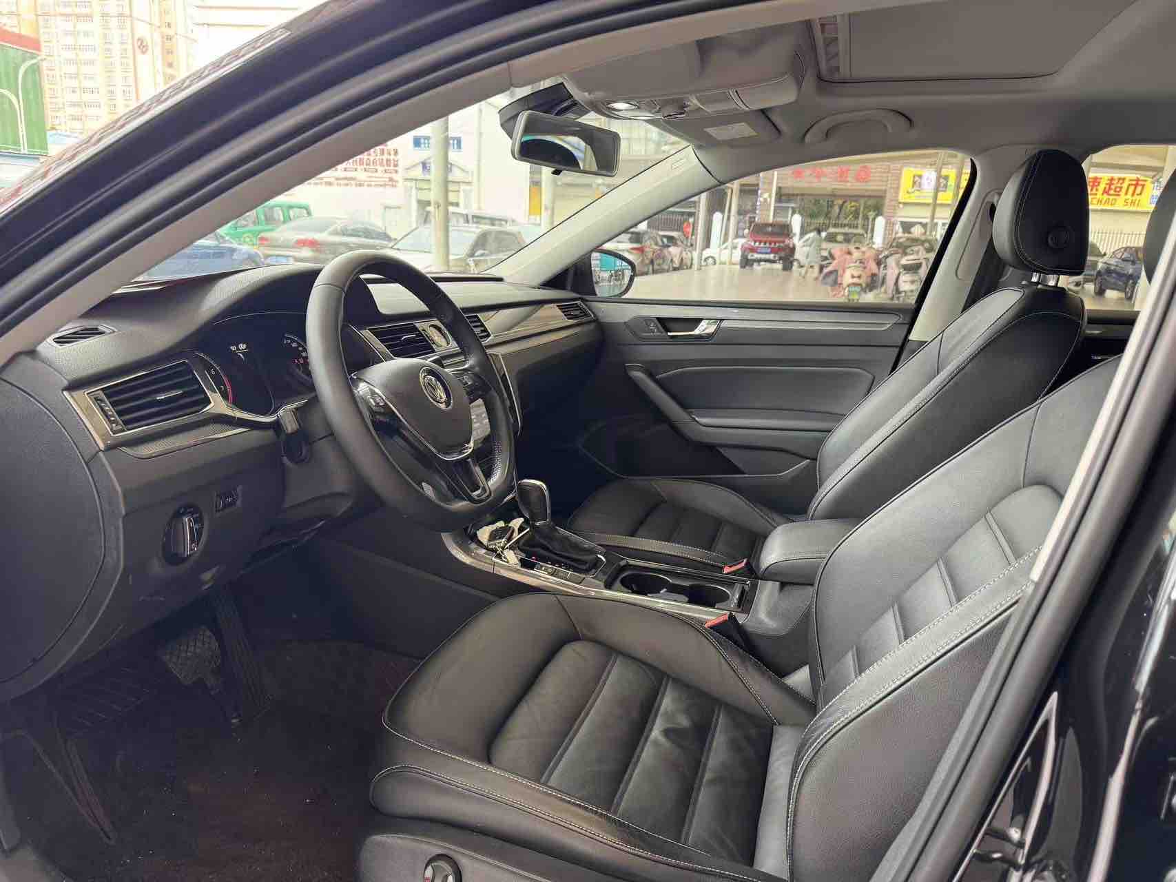 Volkswagen Passat 2017 car image #5