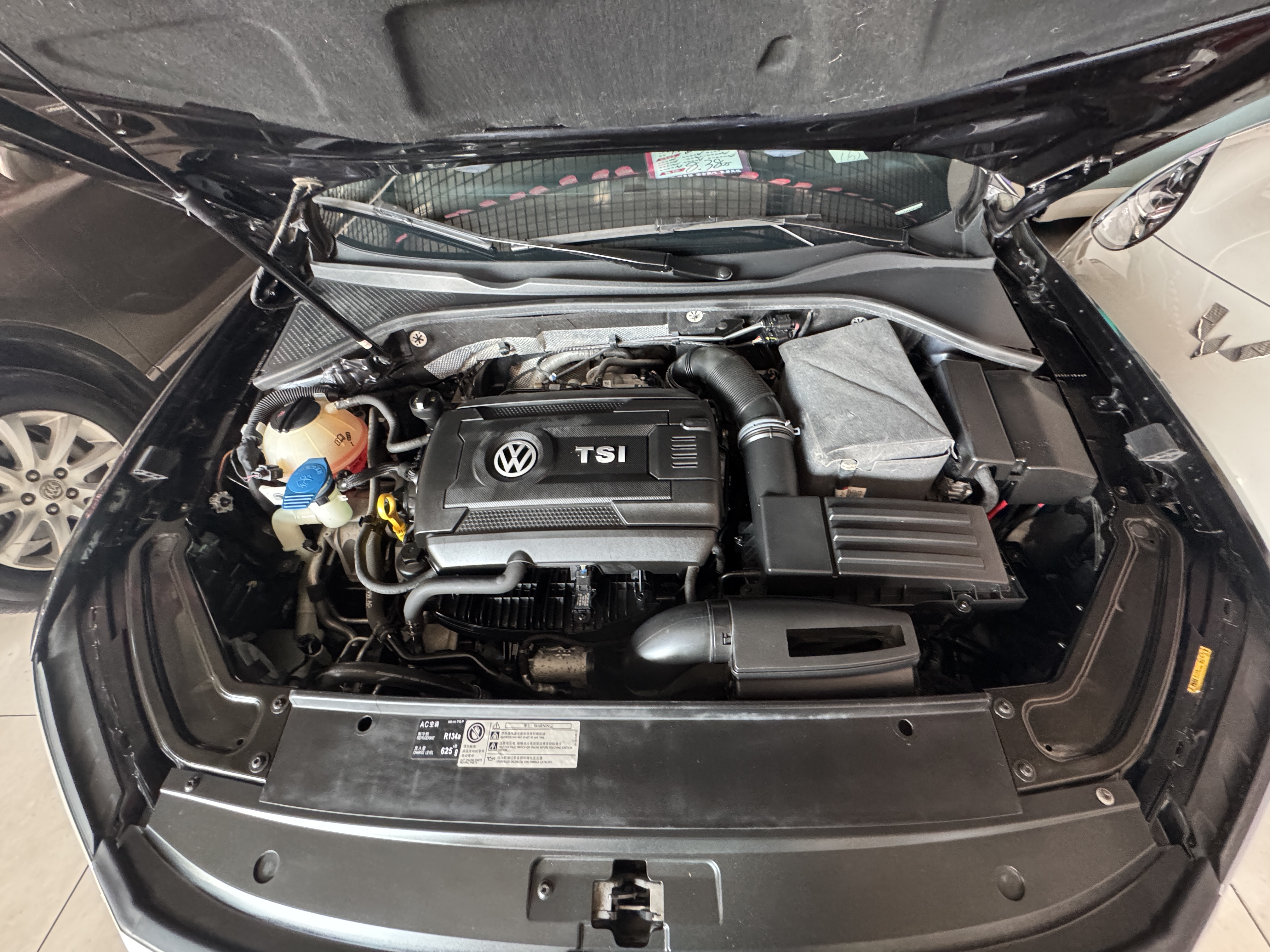 Volkswagen Passat 2019 car image #5