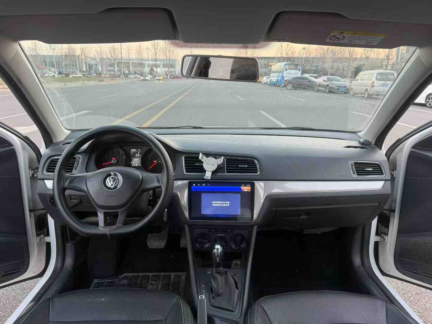 Volkswagen Lavida 2018 car image #5