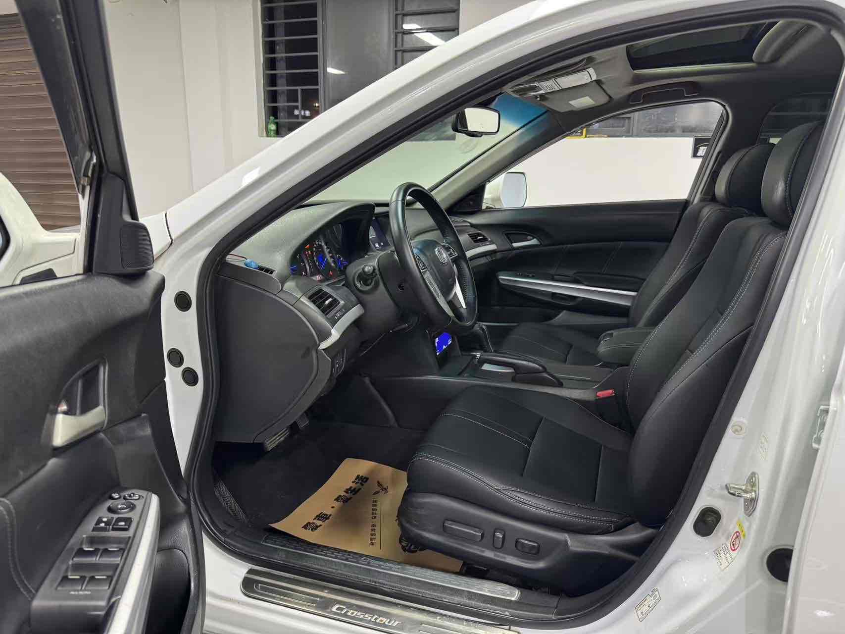 Honda CROSSTOUR 2012 immagine di auto #5