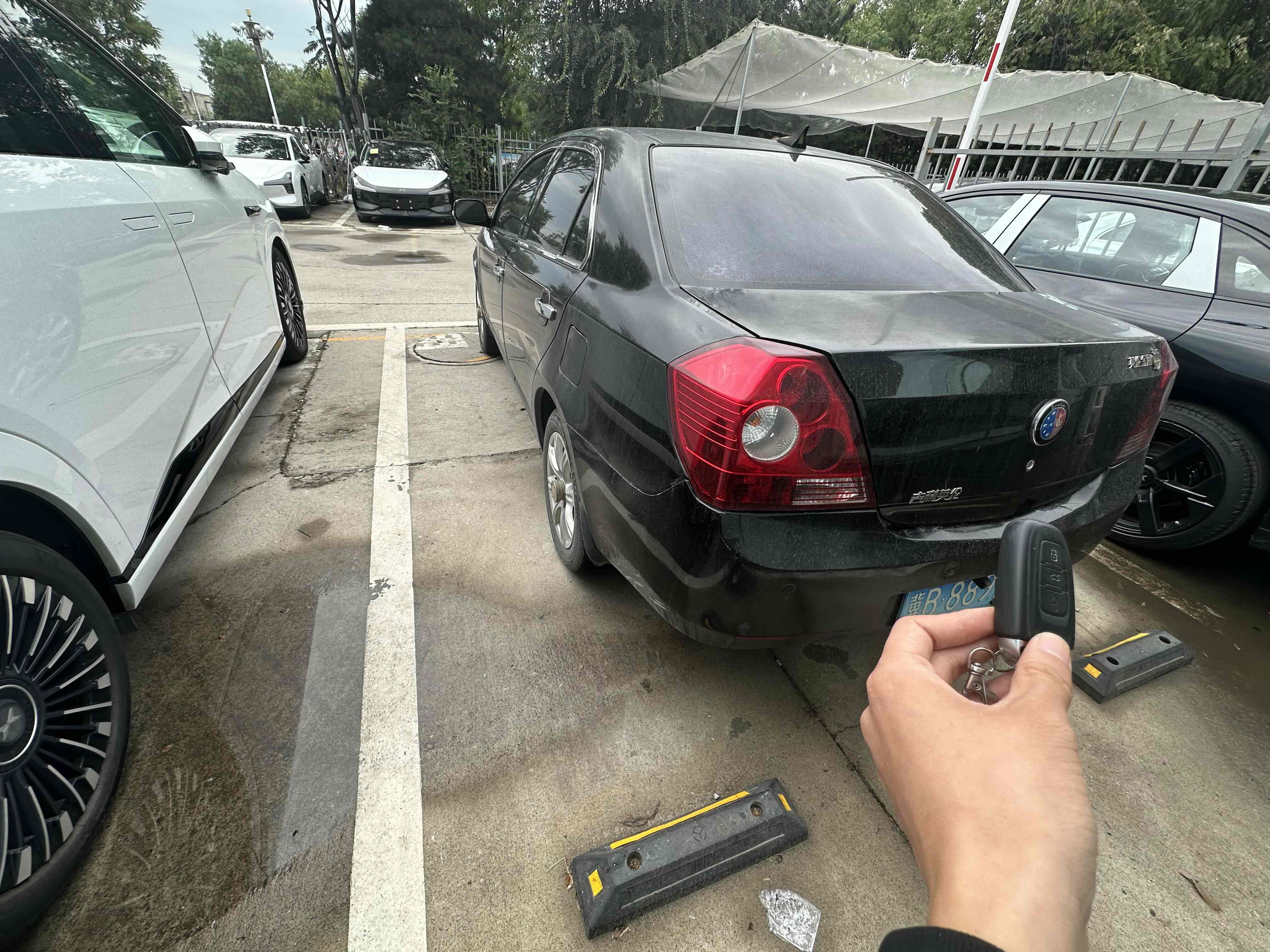 GEELY KingKong 2013 #5 GEELY KingKong 2013 car image #5