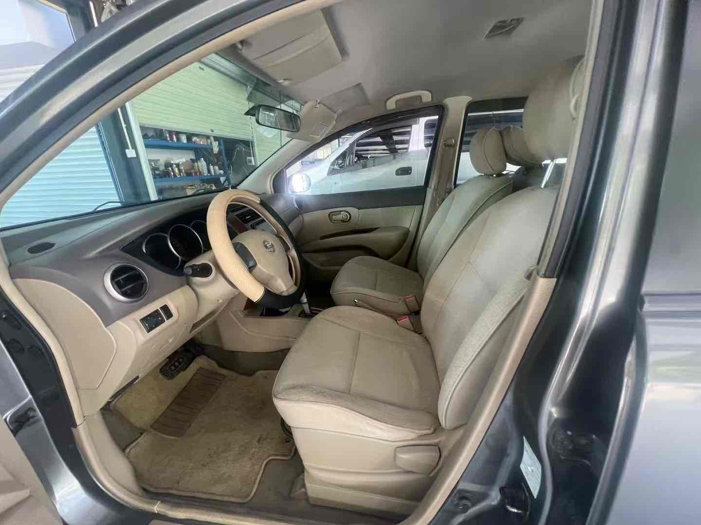 Nissan Livina Geniss 2006 car image #5