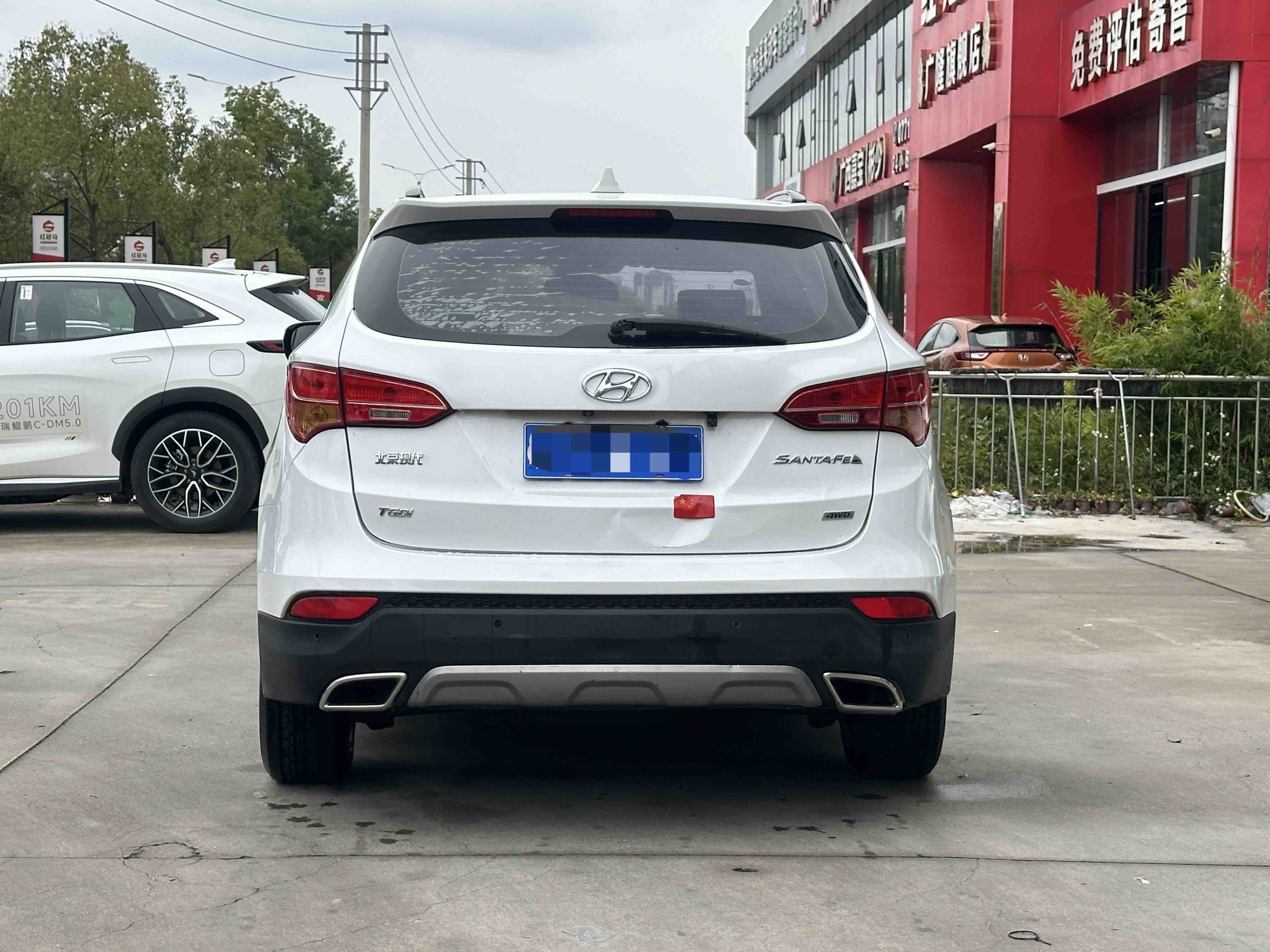 Hyundai Santa Fe 2016 car image #5