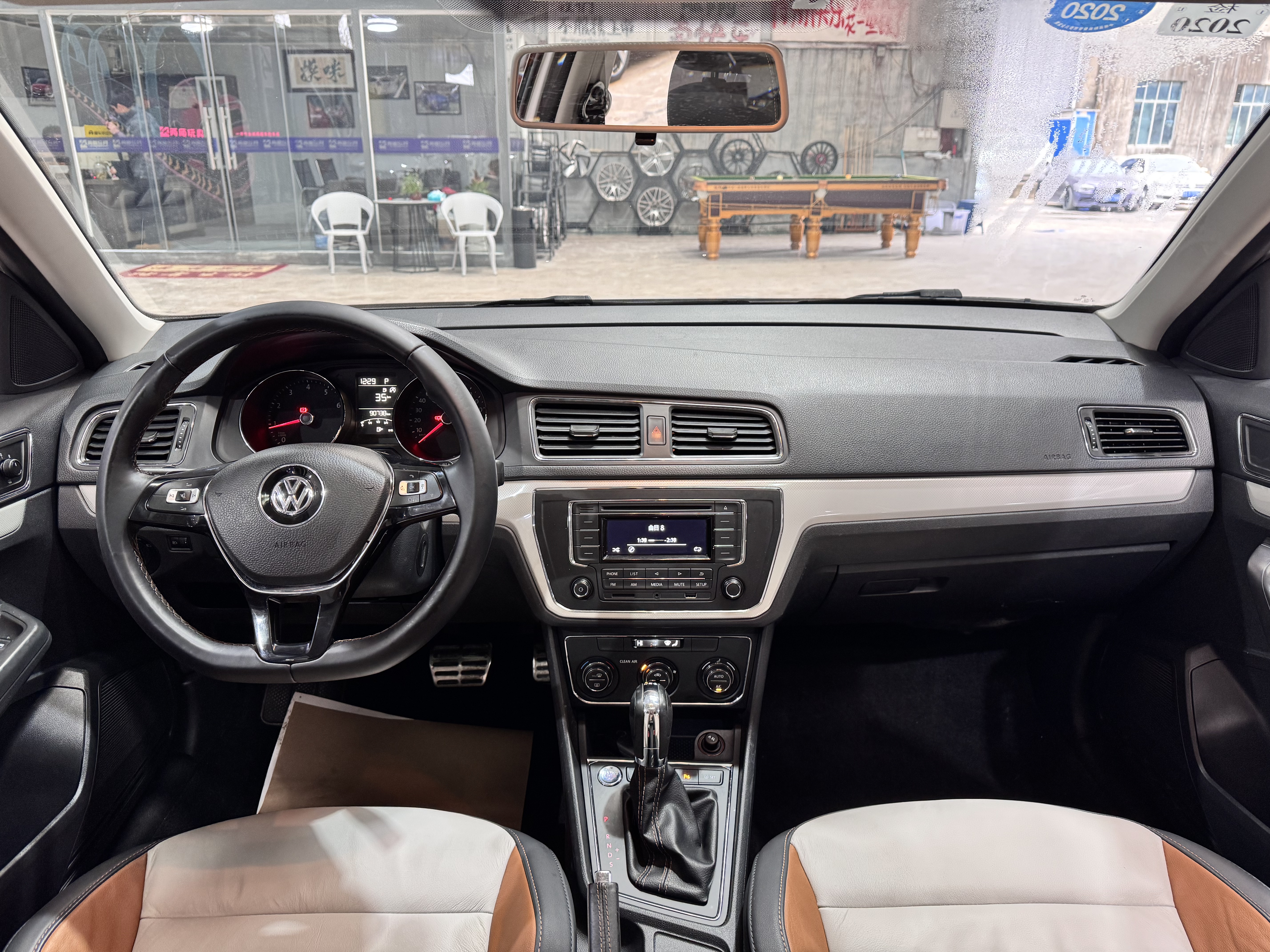 Volkswagen Cross Lavida 2018 immagine di auto #5