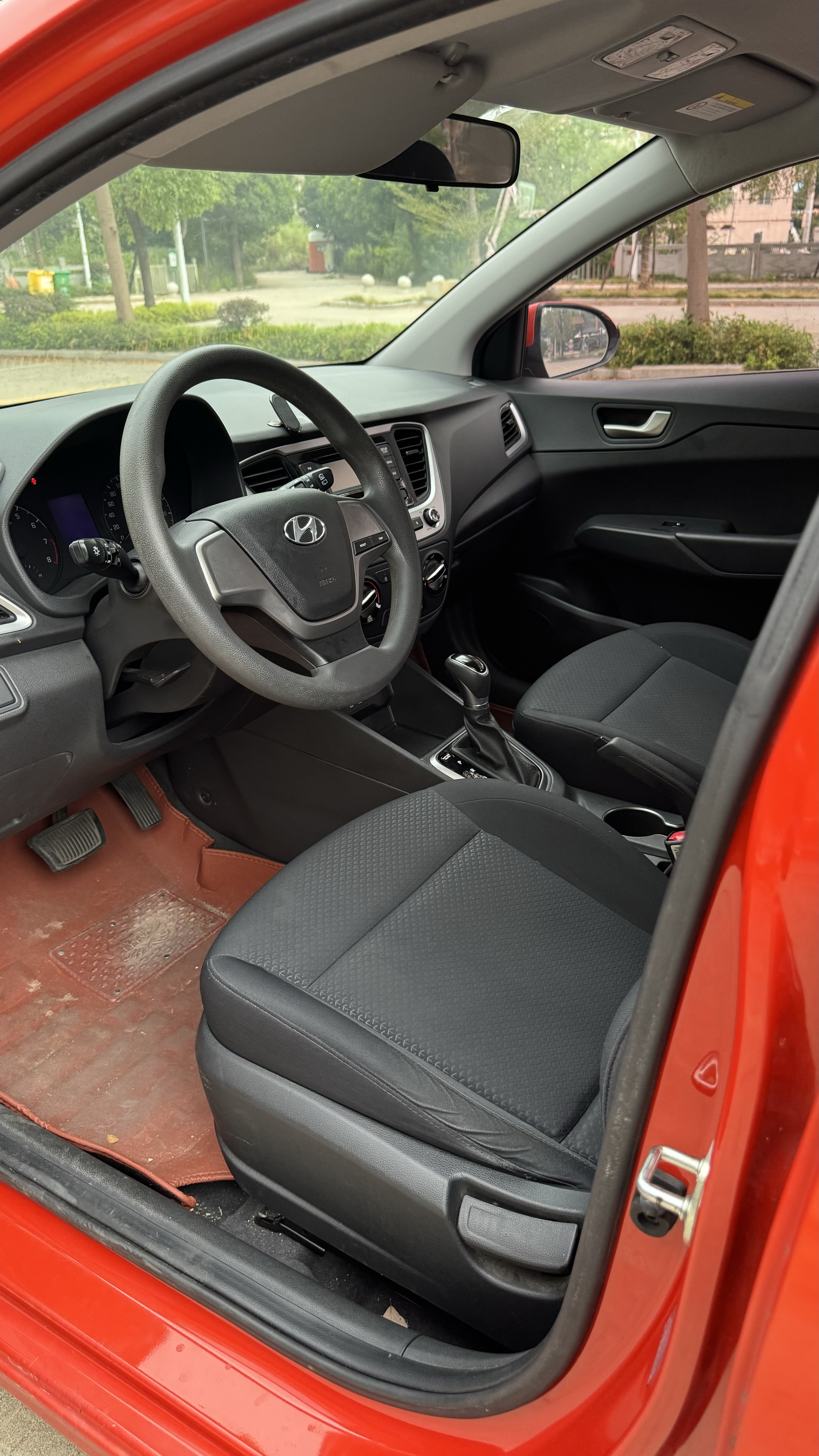 Hyundai Verna RV 2017 immagine di auto #5