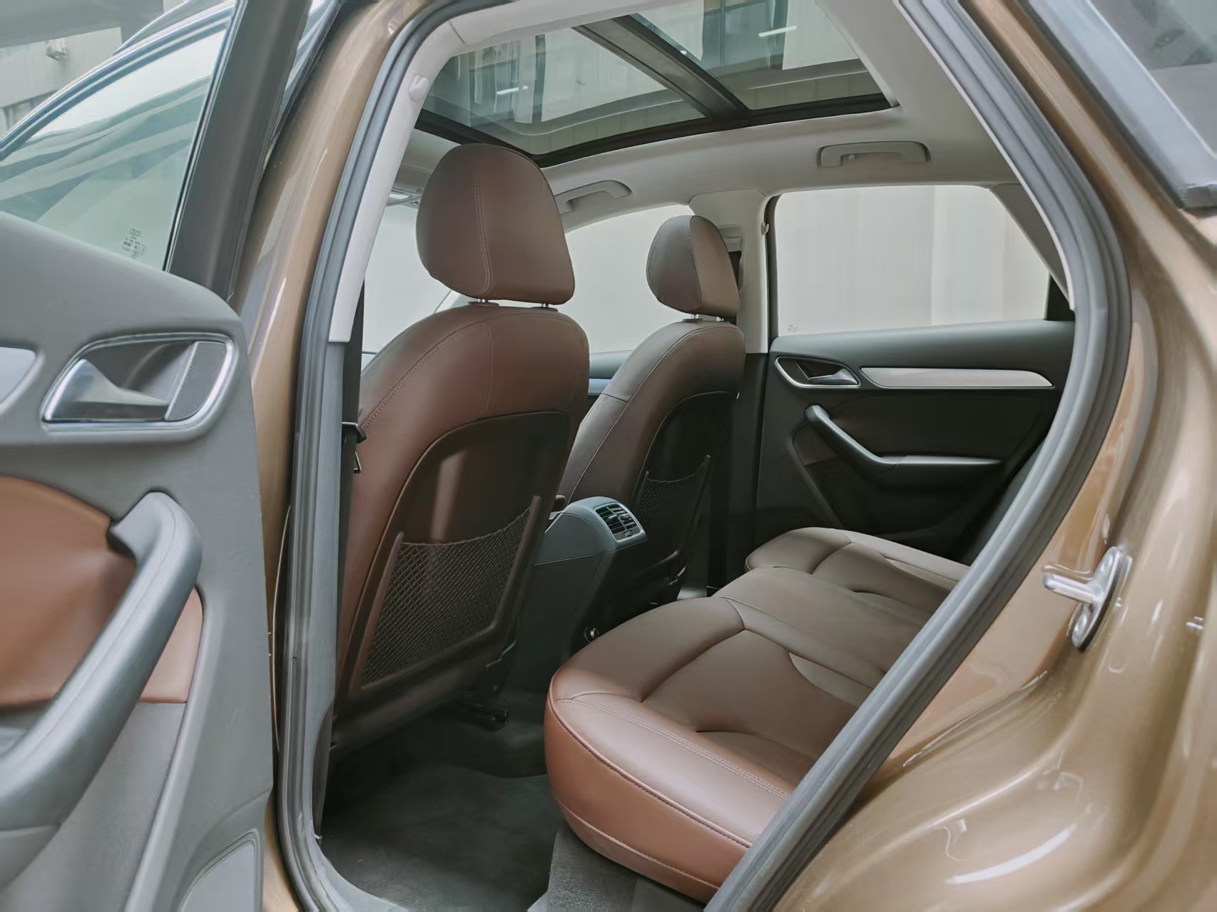 Audi Q3 2014 car image #5