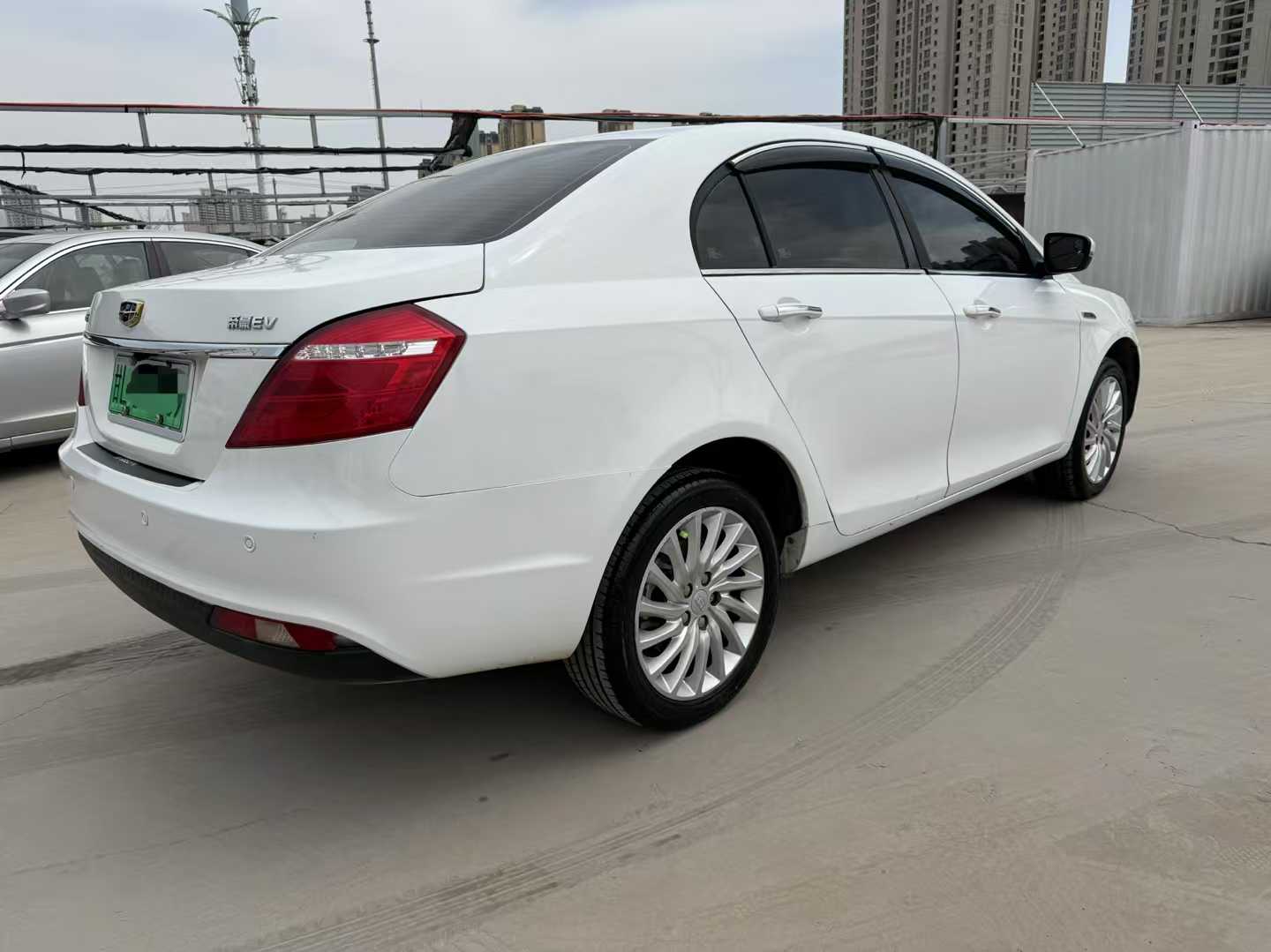 GEELY Emgrand New Energy 2018 car image #5