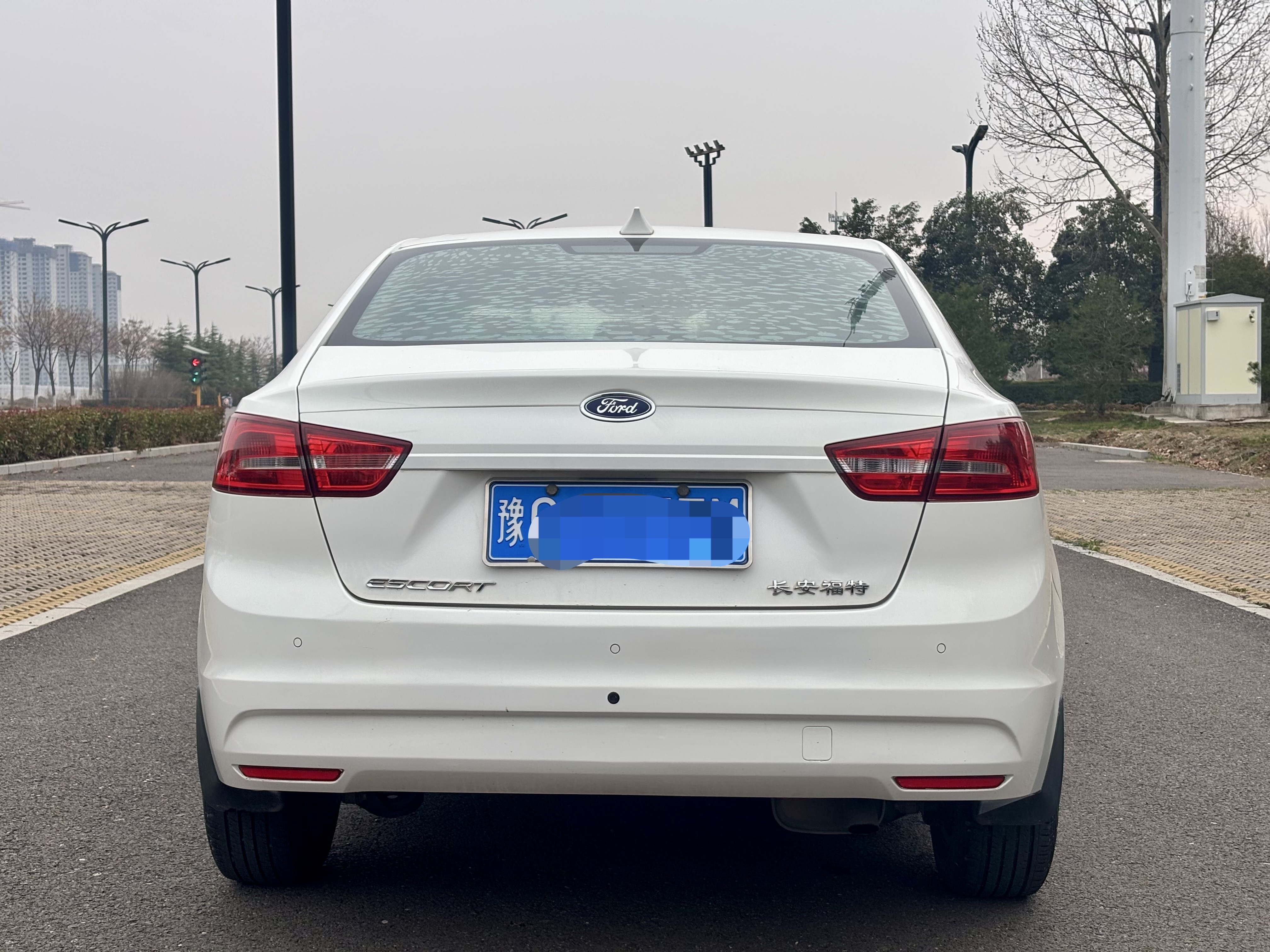 Ford Escort 2016 immagine di auto #5