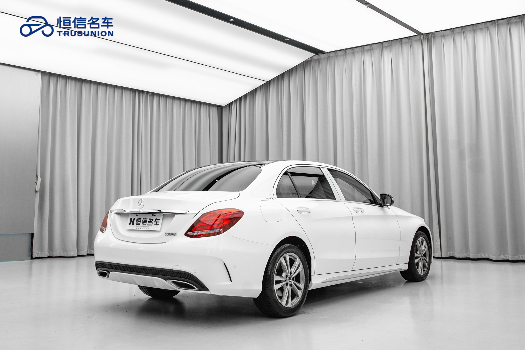 Mercedes-Benz C Class 2017 car image #5