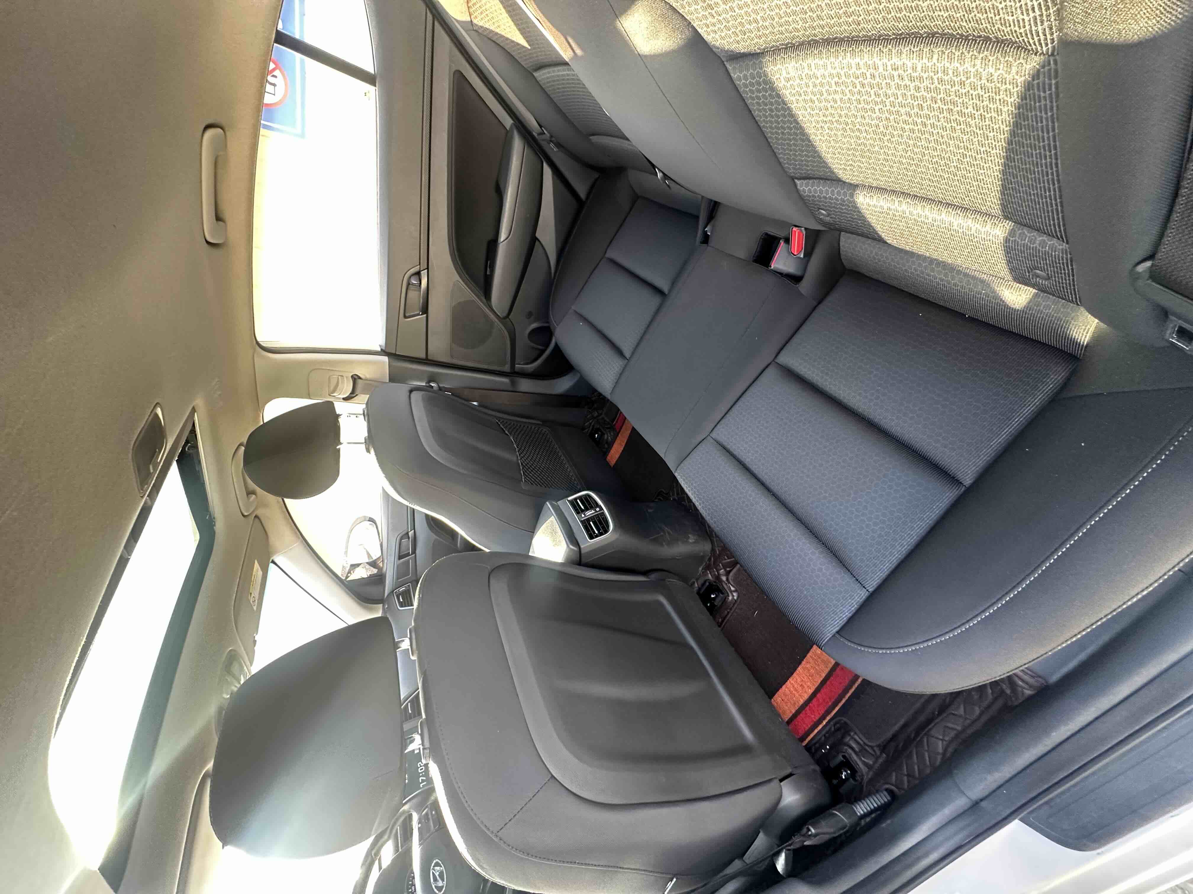 Hyundai Elantra AD 2019 car image #5