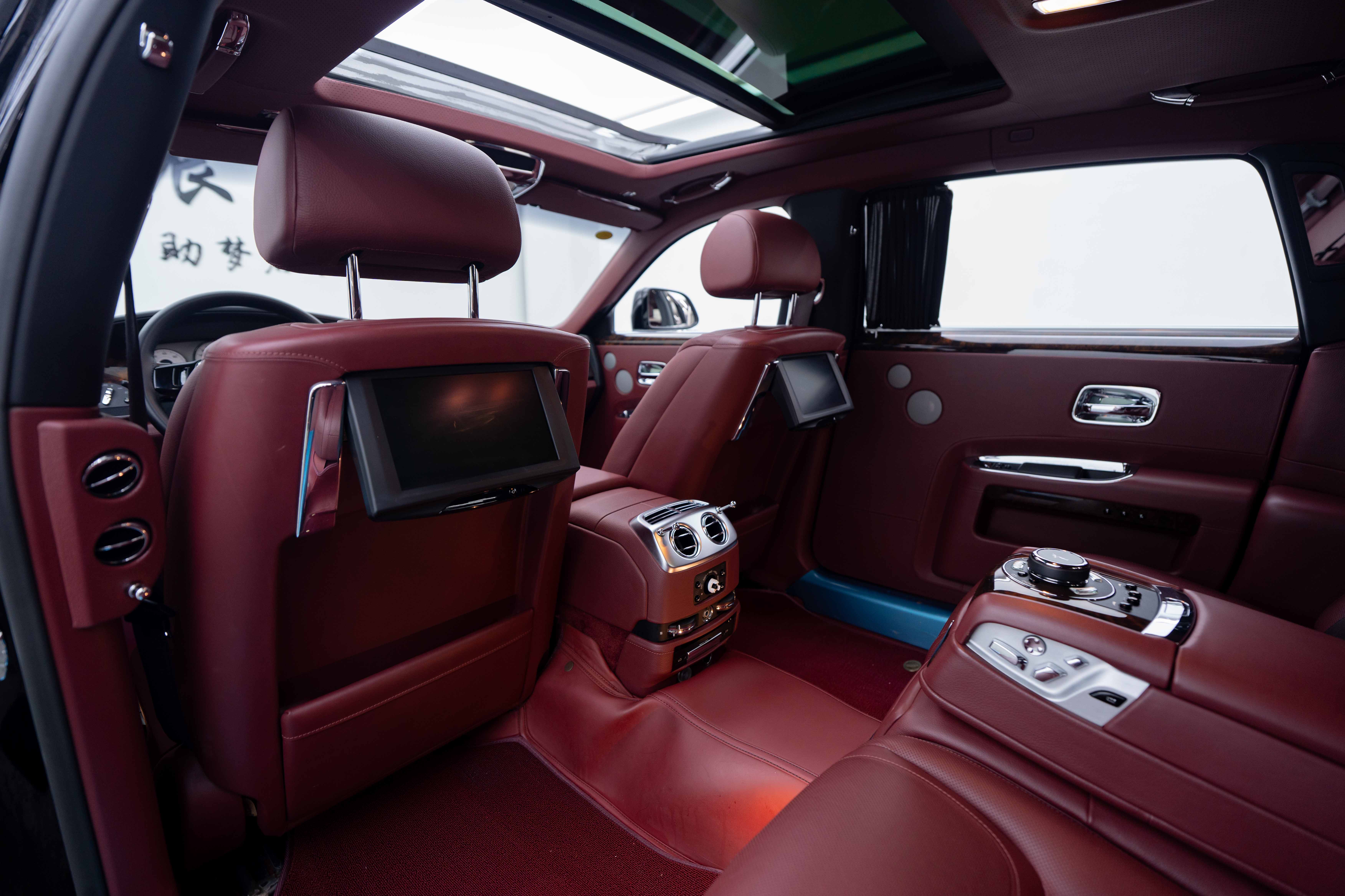 Rolls-Royce Ghost 2016 car image #5