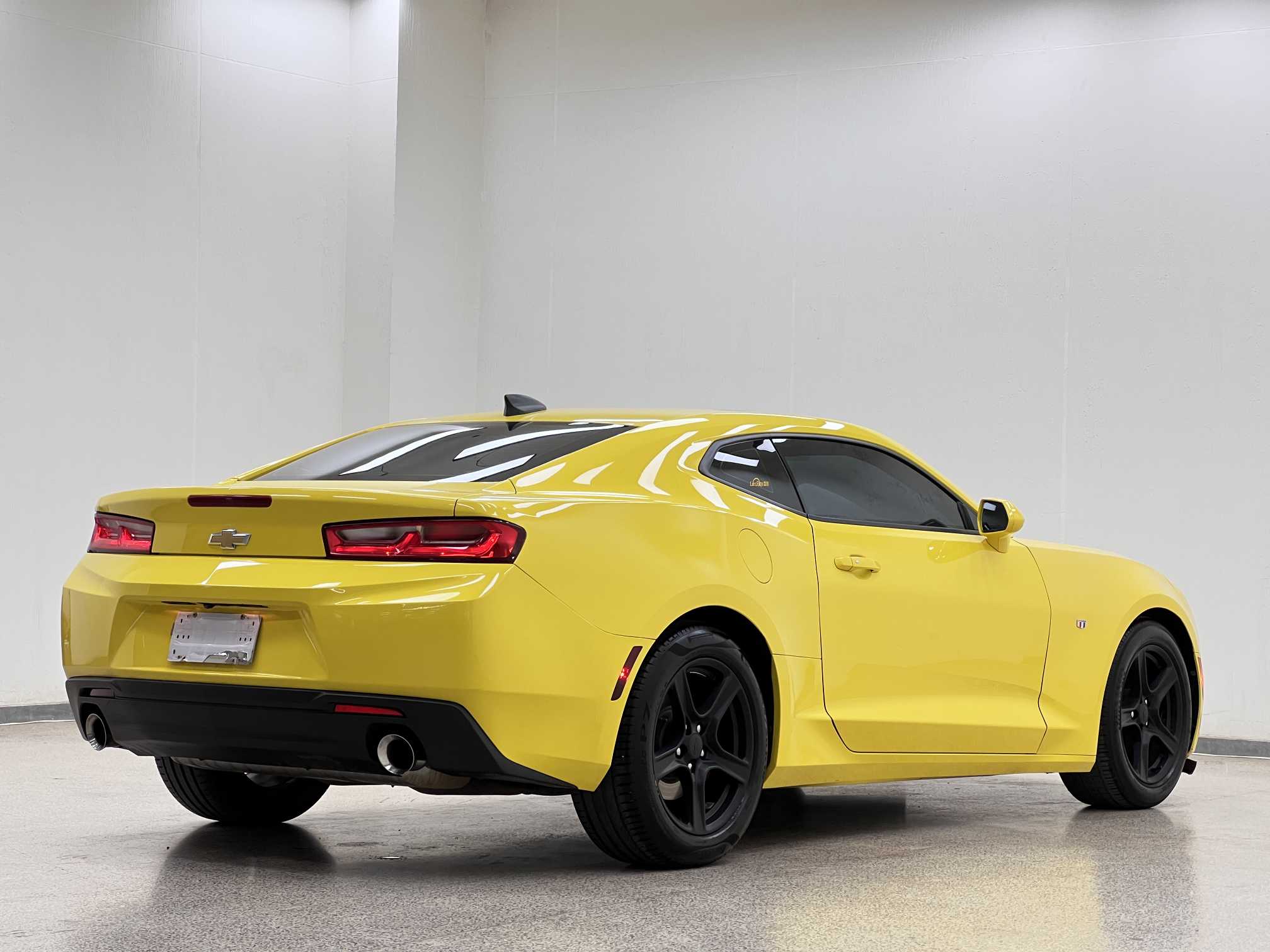 Chevrolet 2017 #5 Chevrolet 2017 car image #5