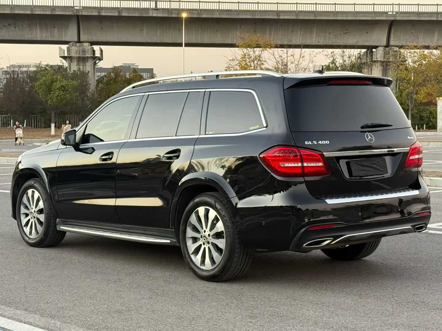 Mercedes-Benz GLS Class 2017 #5 Mercedes-Benz GLS Class 2017 car image #5