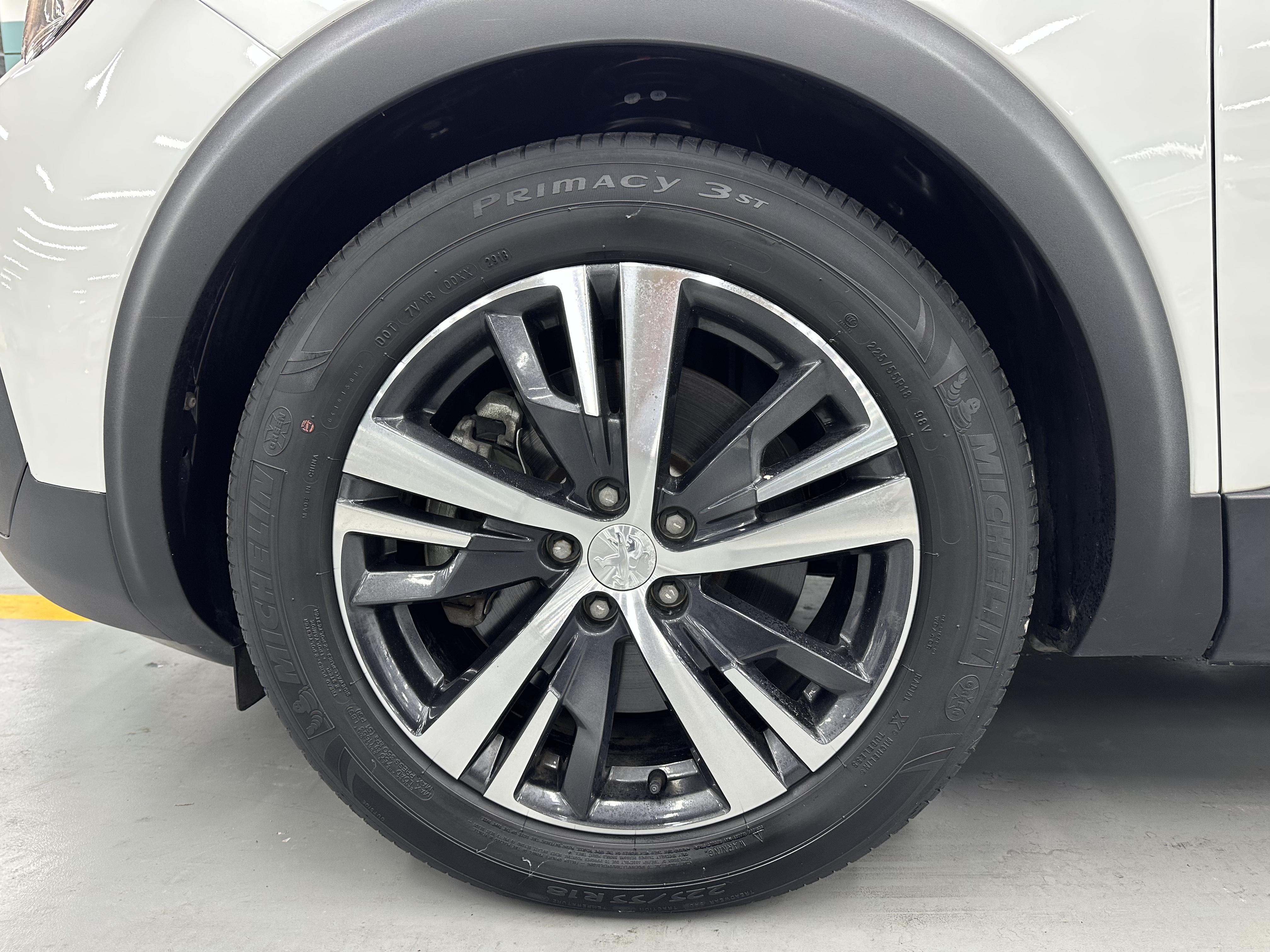 Peugeot 5008 2019 car image #5
