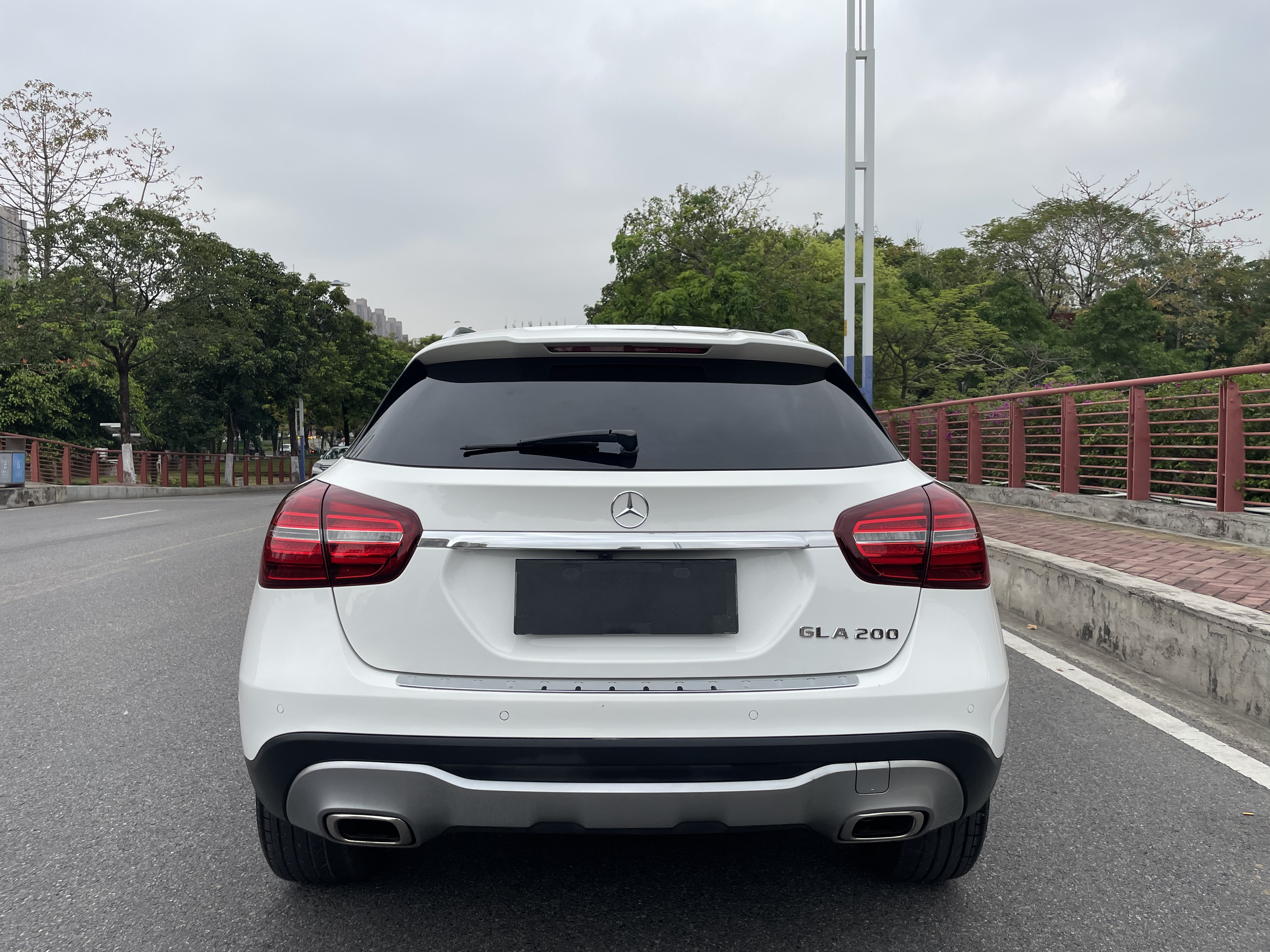 Mercedes-Benz GLA Class 2017 car image #5