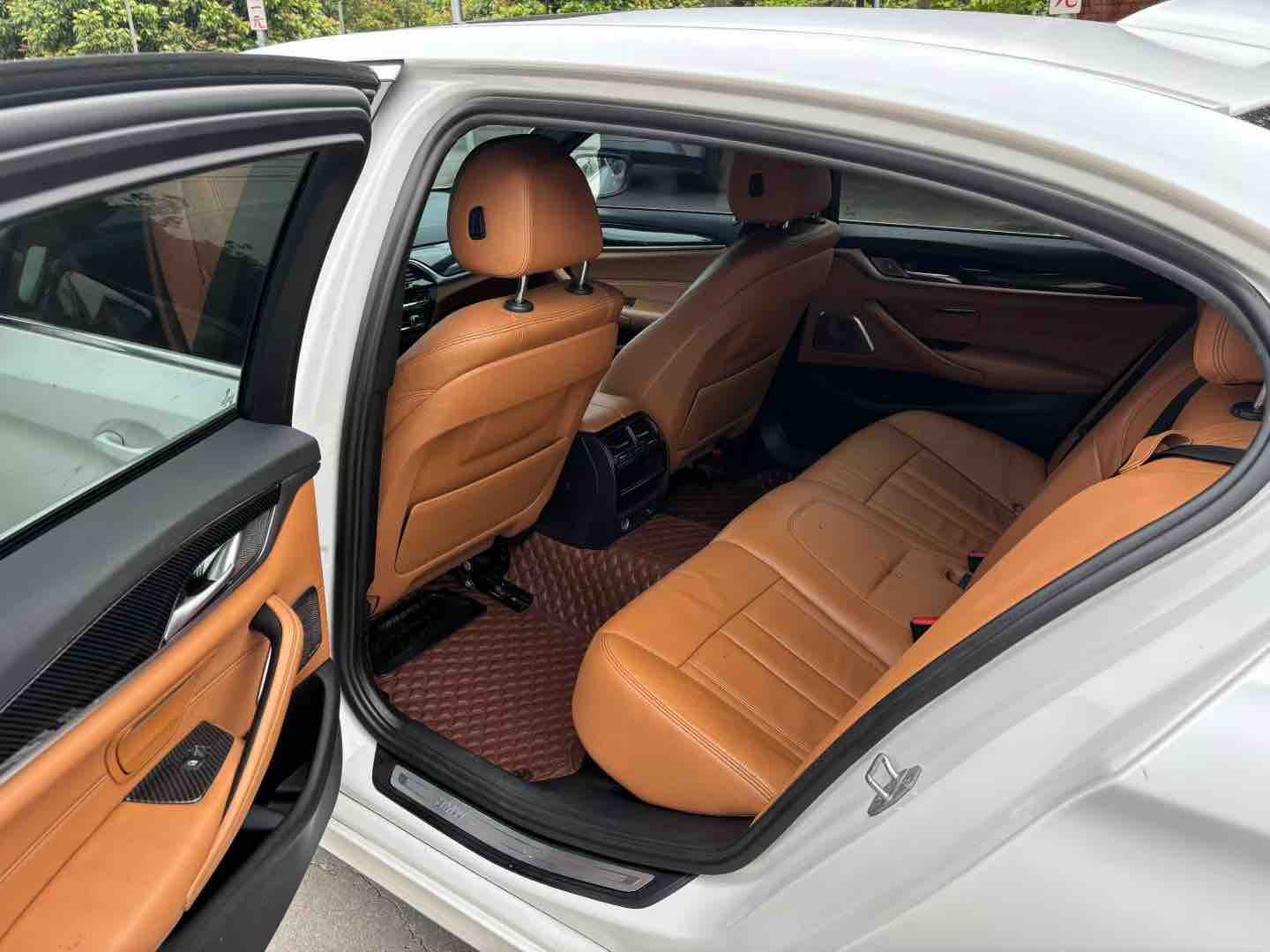 BMW 5 Series 2017 #5 BMW 5 Series 2017 car image #5