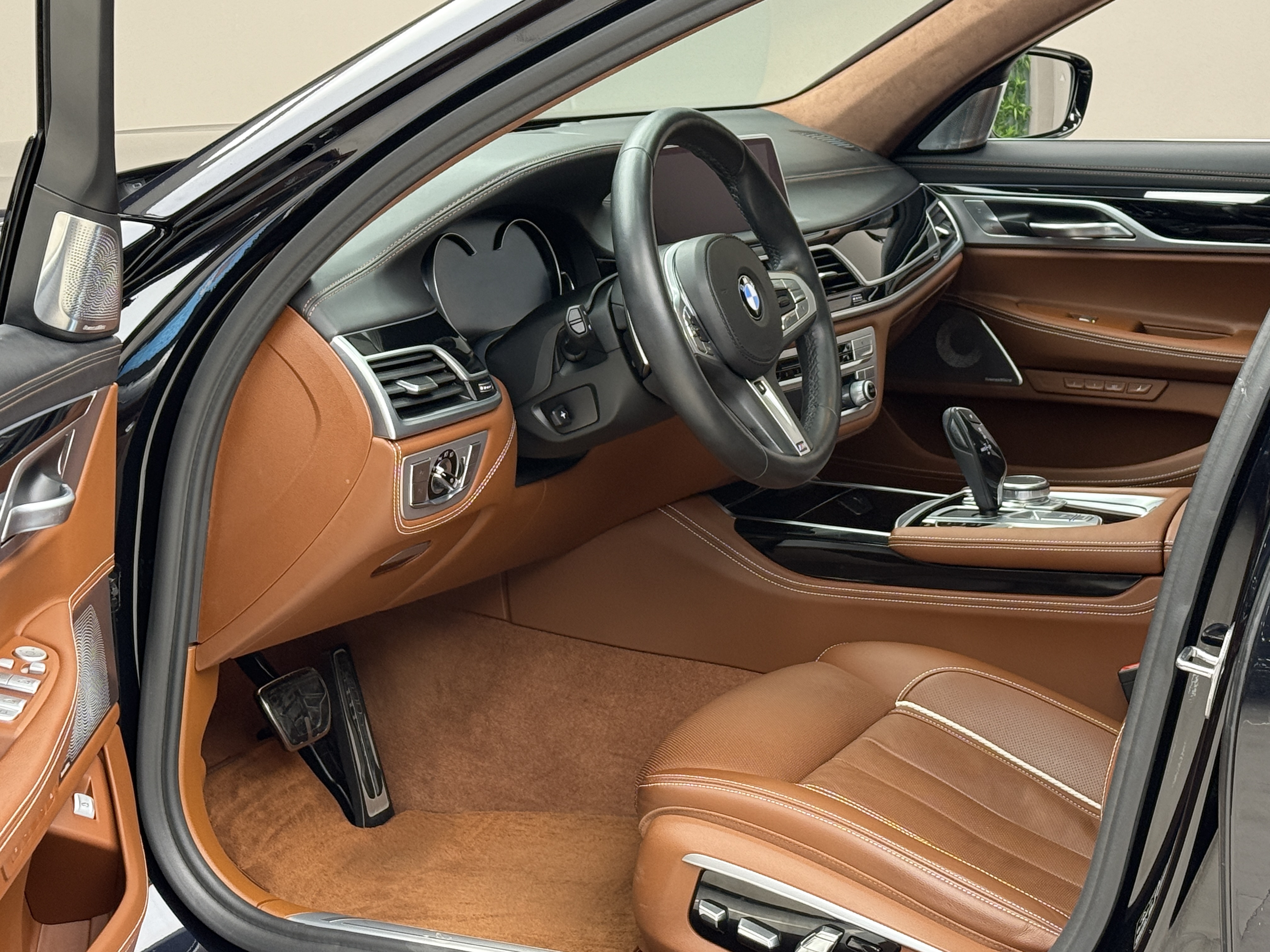 BMW 7 Series 2019 #5 BMW 7 Series 2019 car image #5