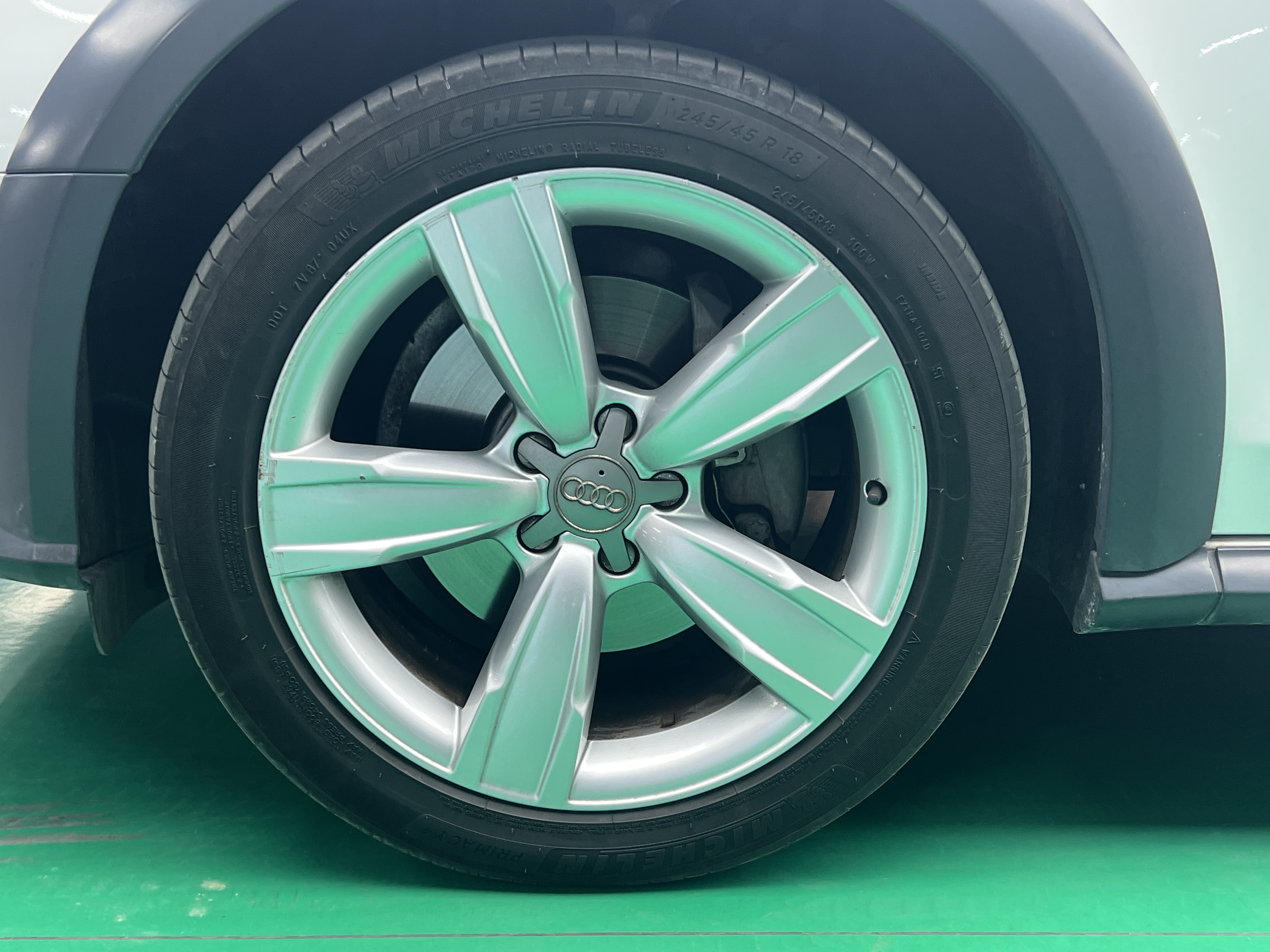 Audi A4 (Imported) 2016 #5 Audi A4 (Imported) 2016 car image #5