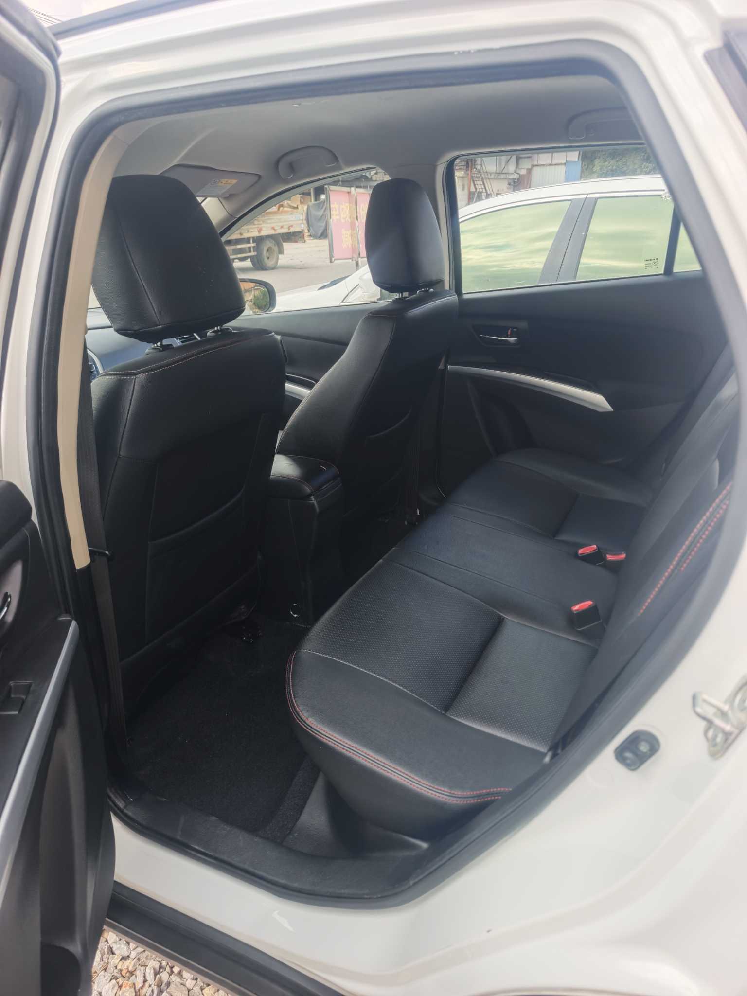 铃木 骁途 2017 汽车图片 #5