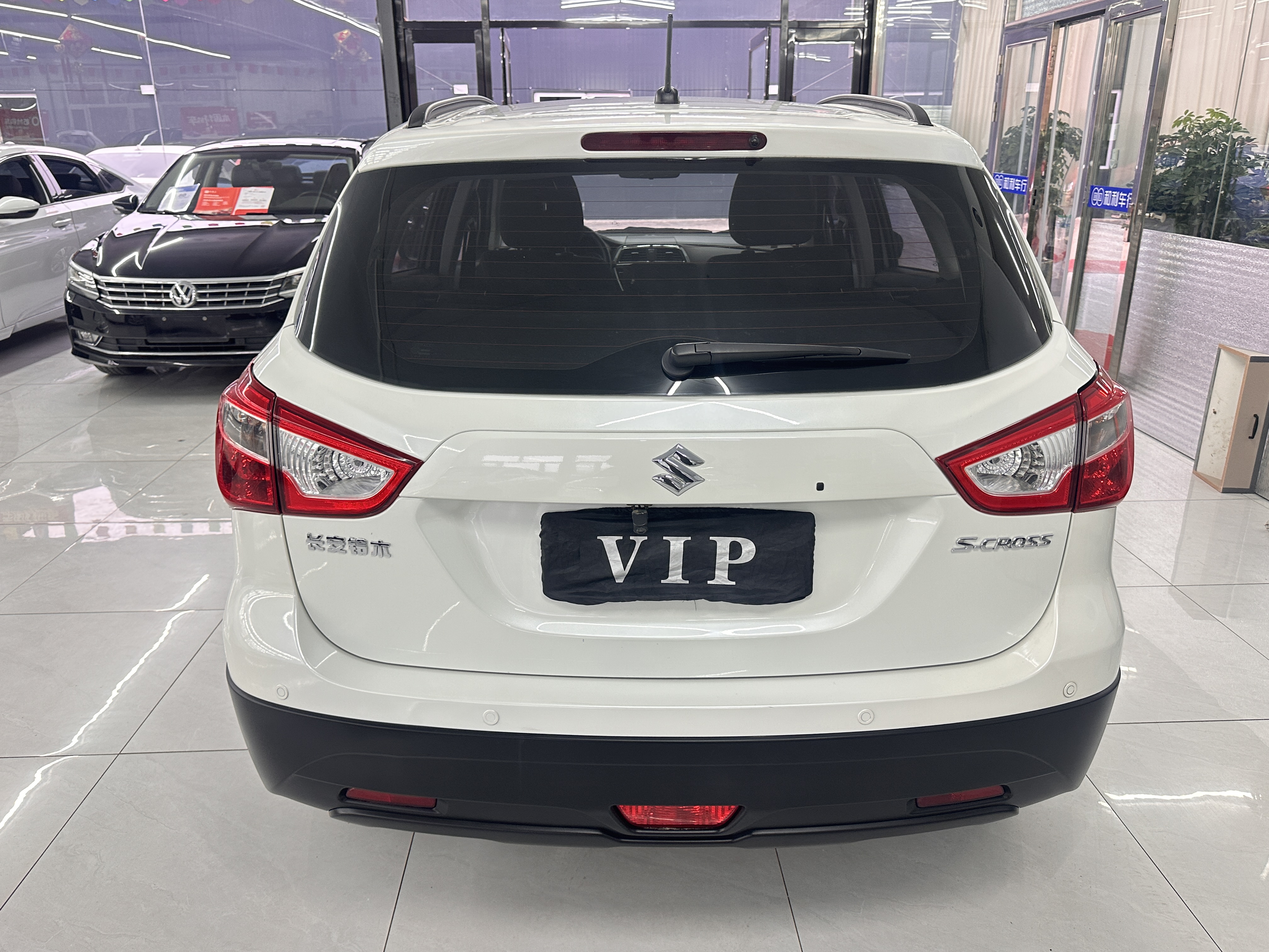 Suzuki SX4 S-CROSS 2019 image de voiture #5