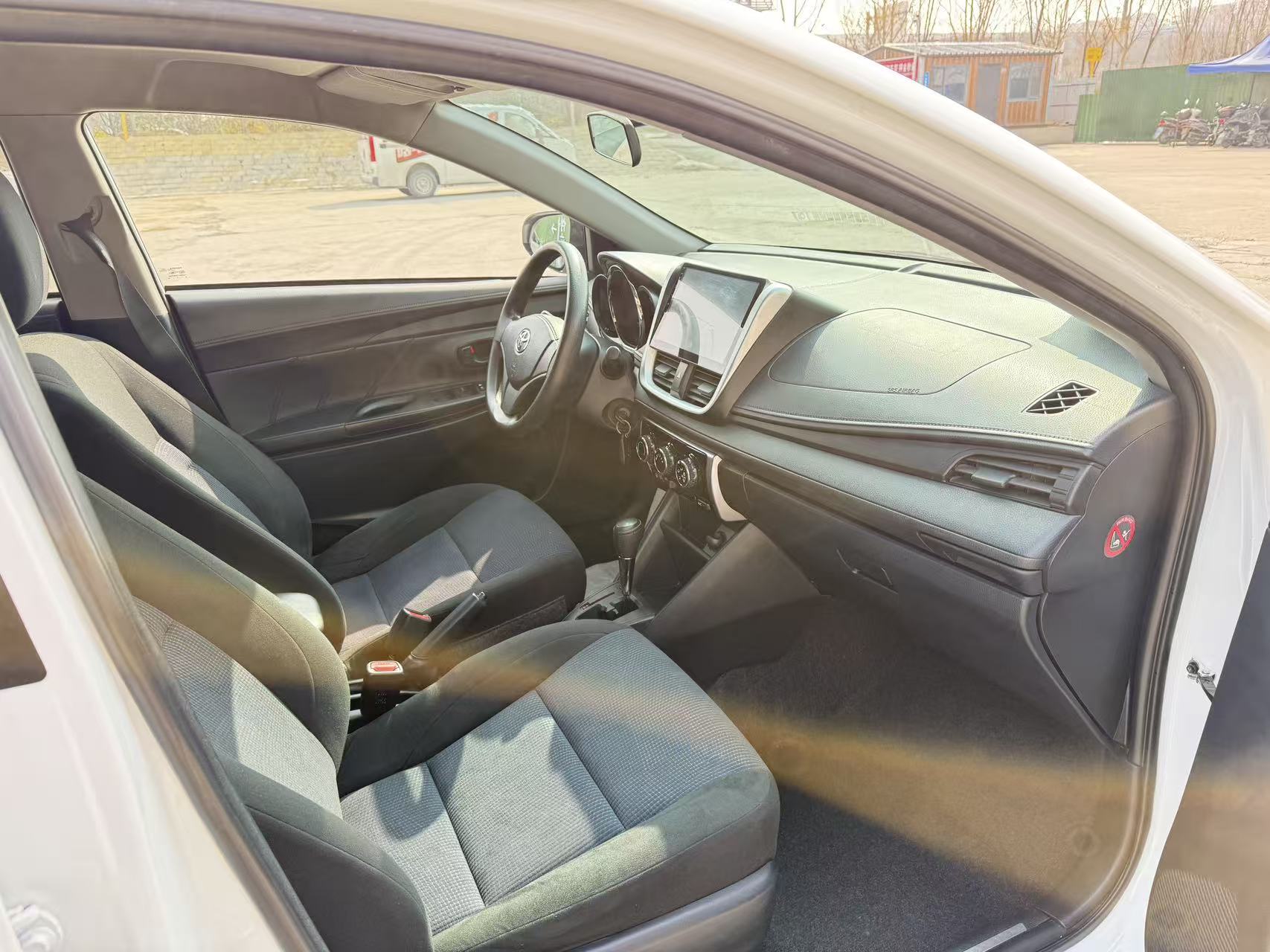 Yaris L Zhixuan 2017 car image #5