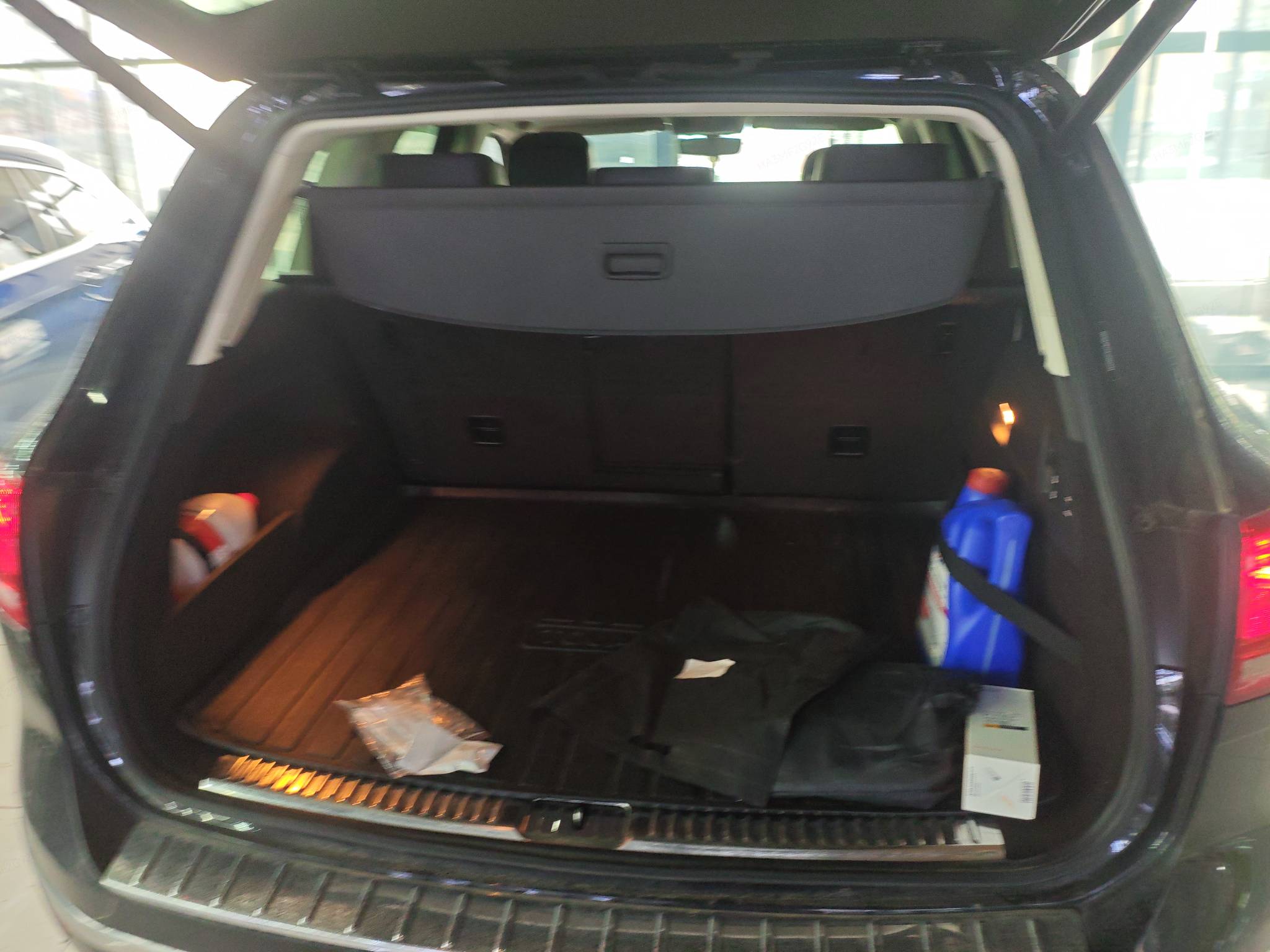 Volkswagen Touareg 2018 car image #5