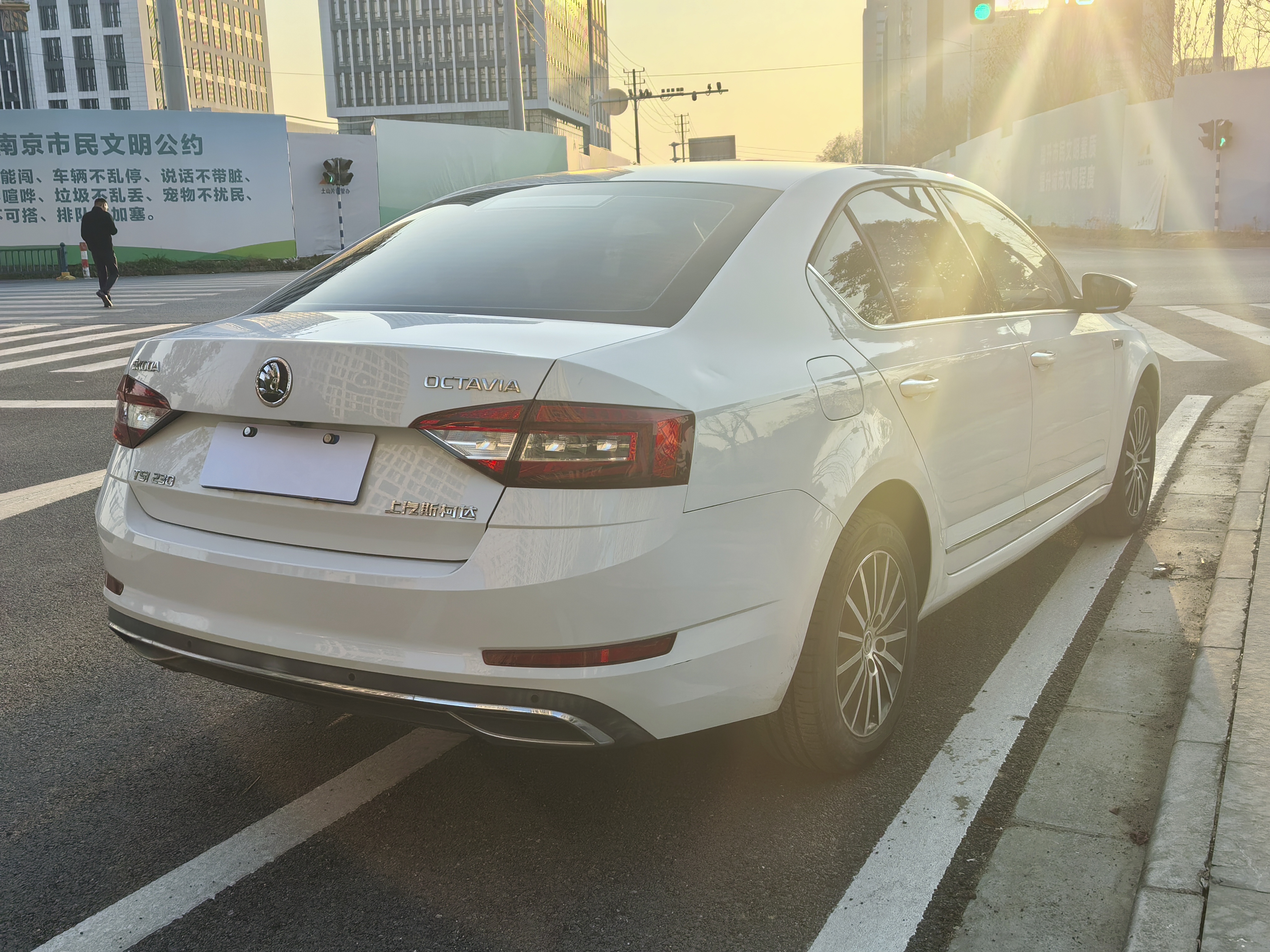 Skoda Octavia 2018 car image #5