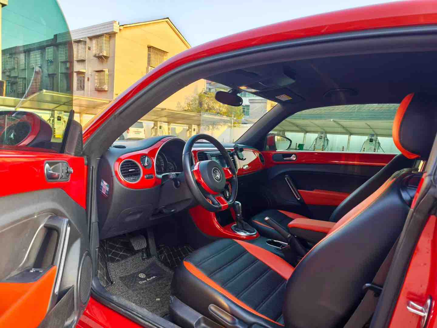 Volkswagen Beetle 2020 car image #5