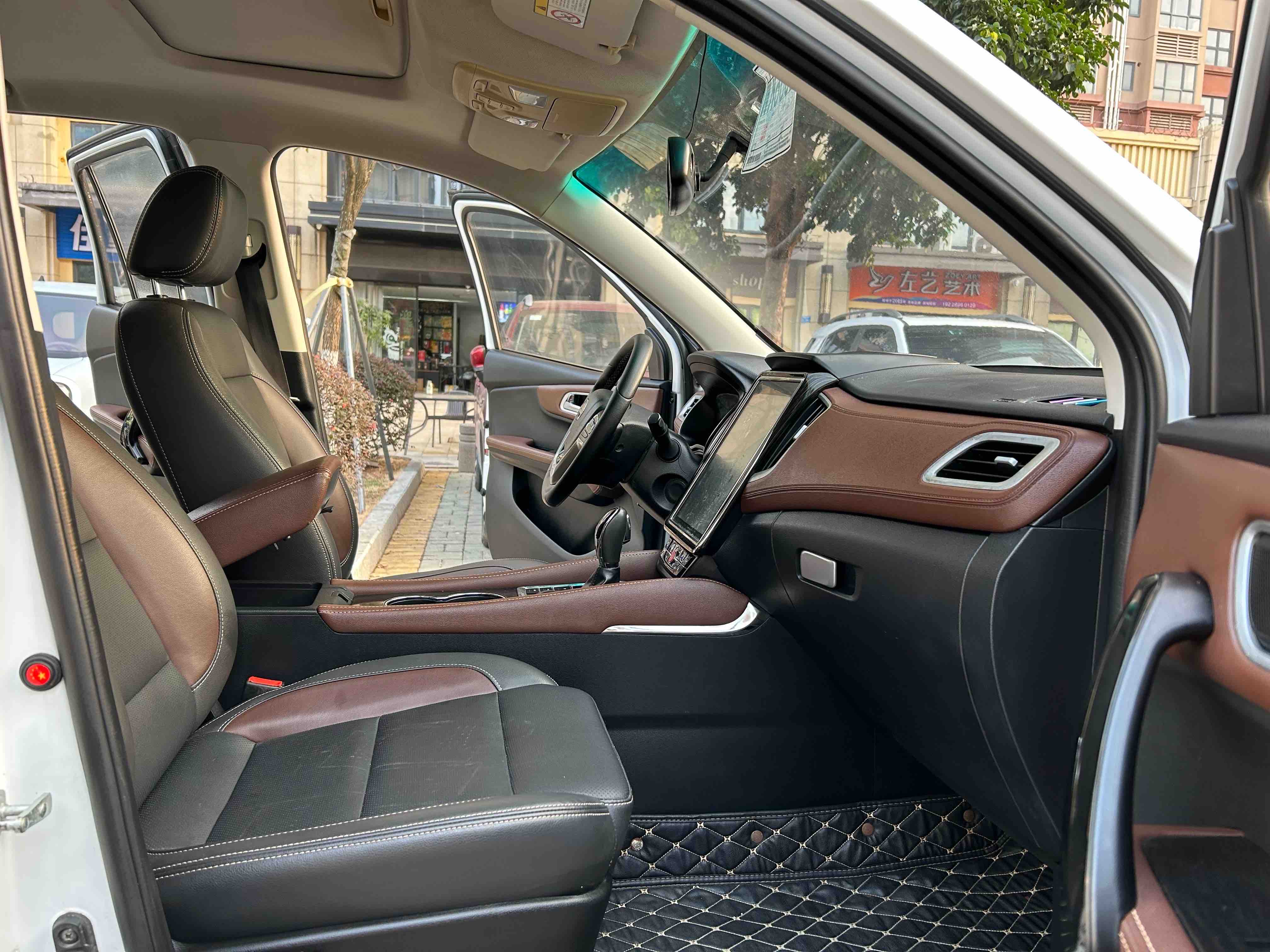 SWM斯威汽车 SWM斯威X7 2018 汽车图片 #5