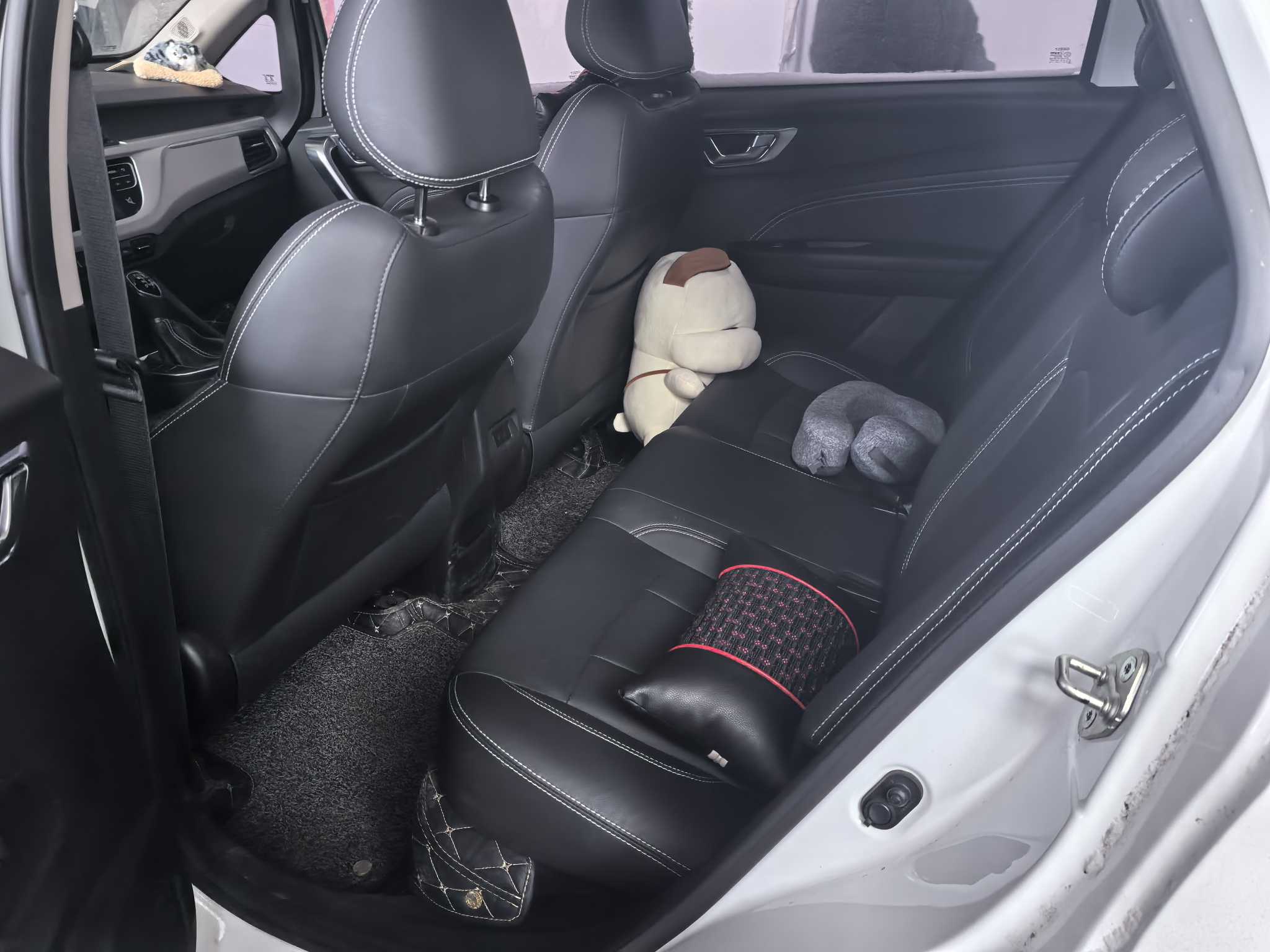 Vision X3 2020 car image #5